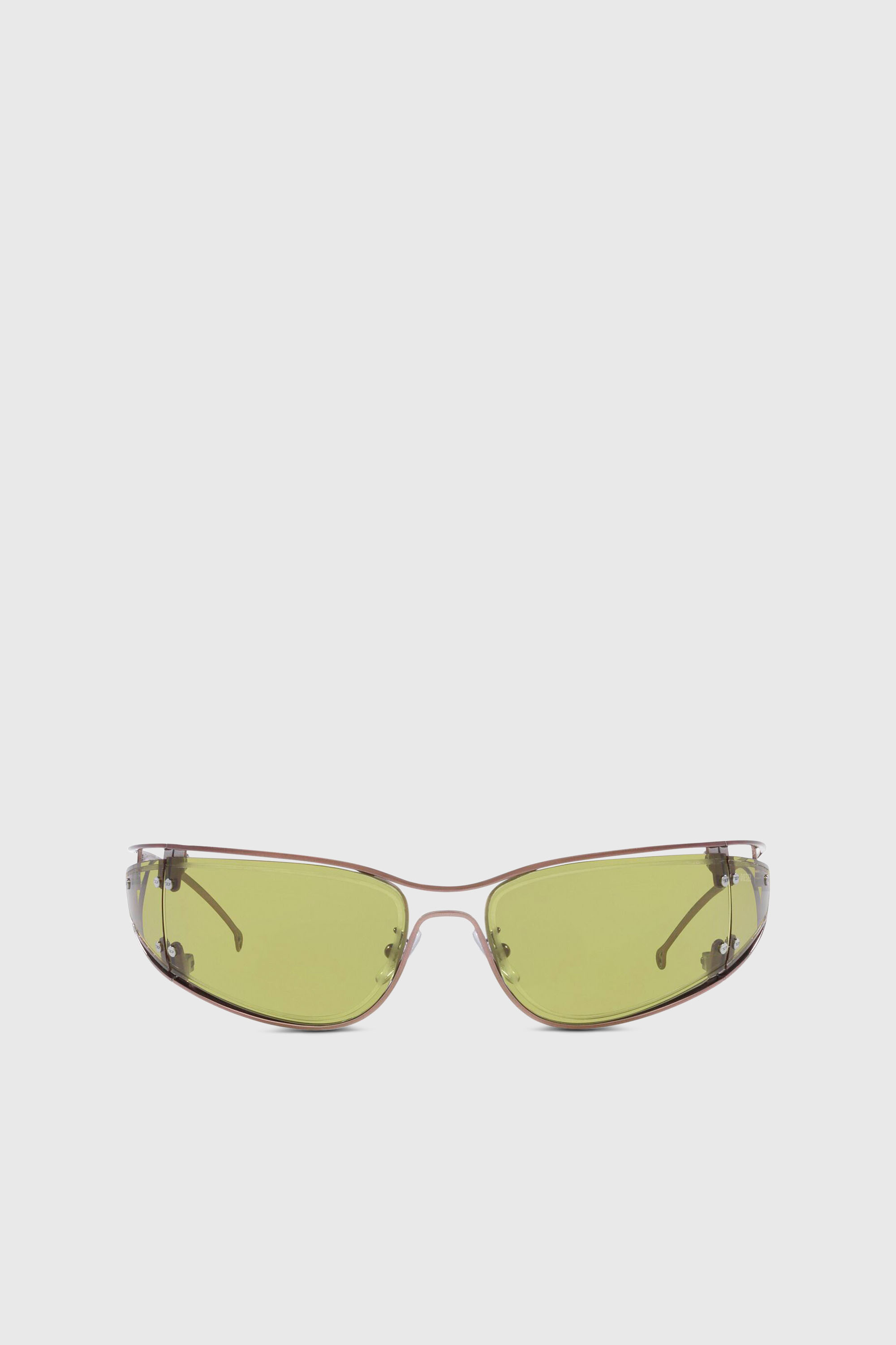 Gafas de sol de construcci&oacute;n envolvente