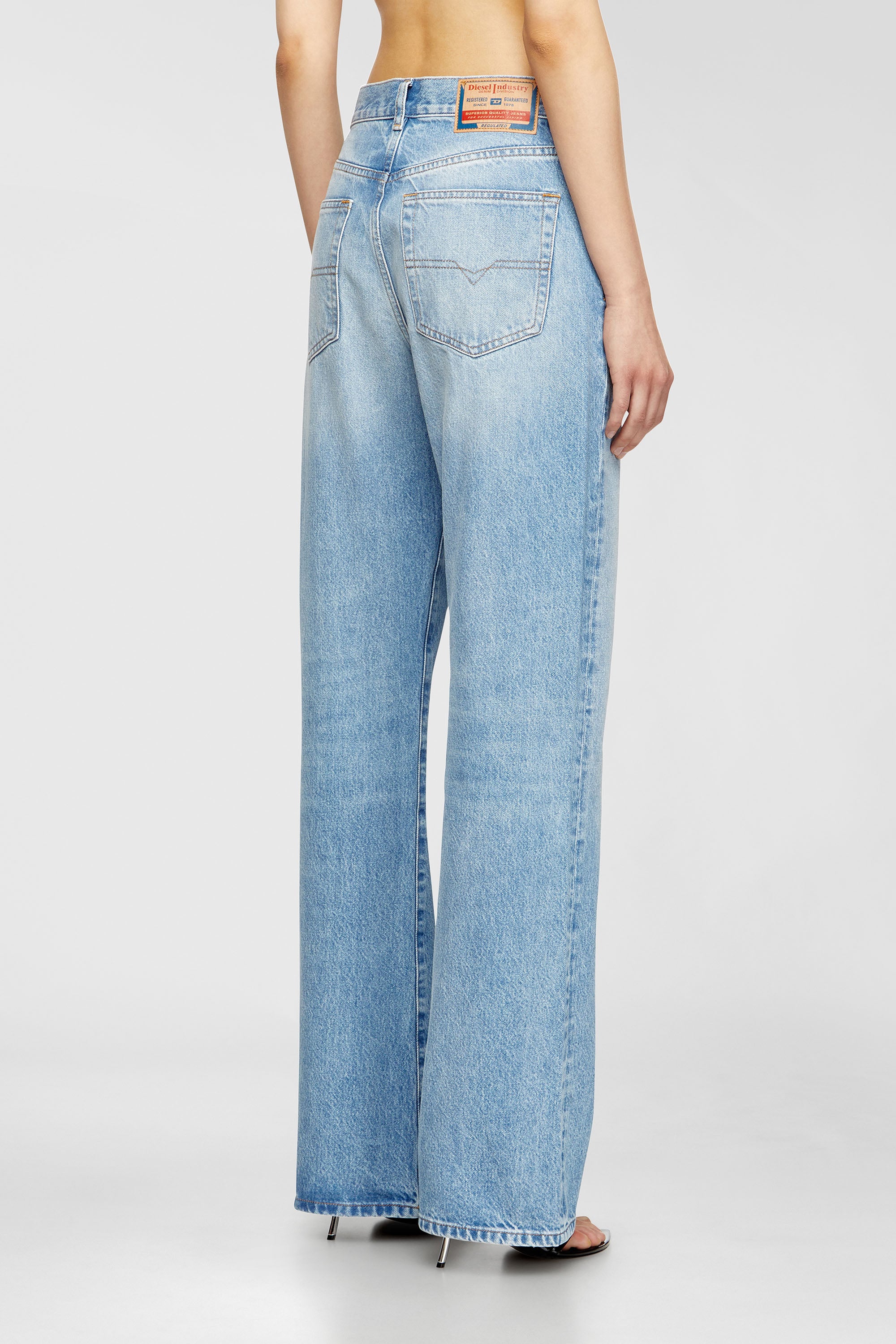 Diesel - Regular Jeans 1971 D-Sent 09I29 Femme, Bleu Clair - Image 3