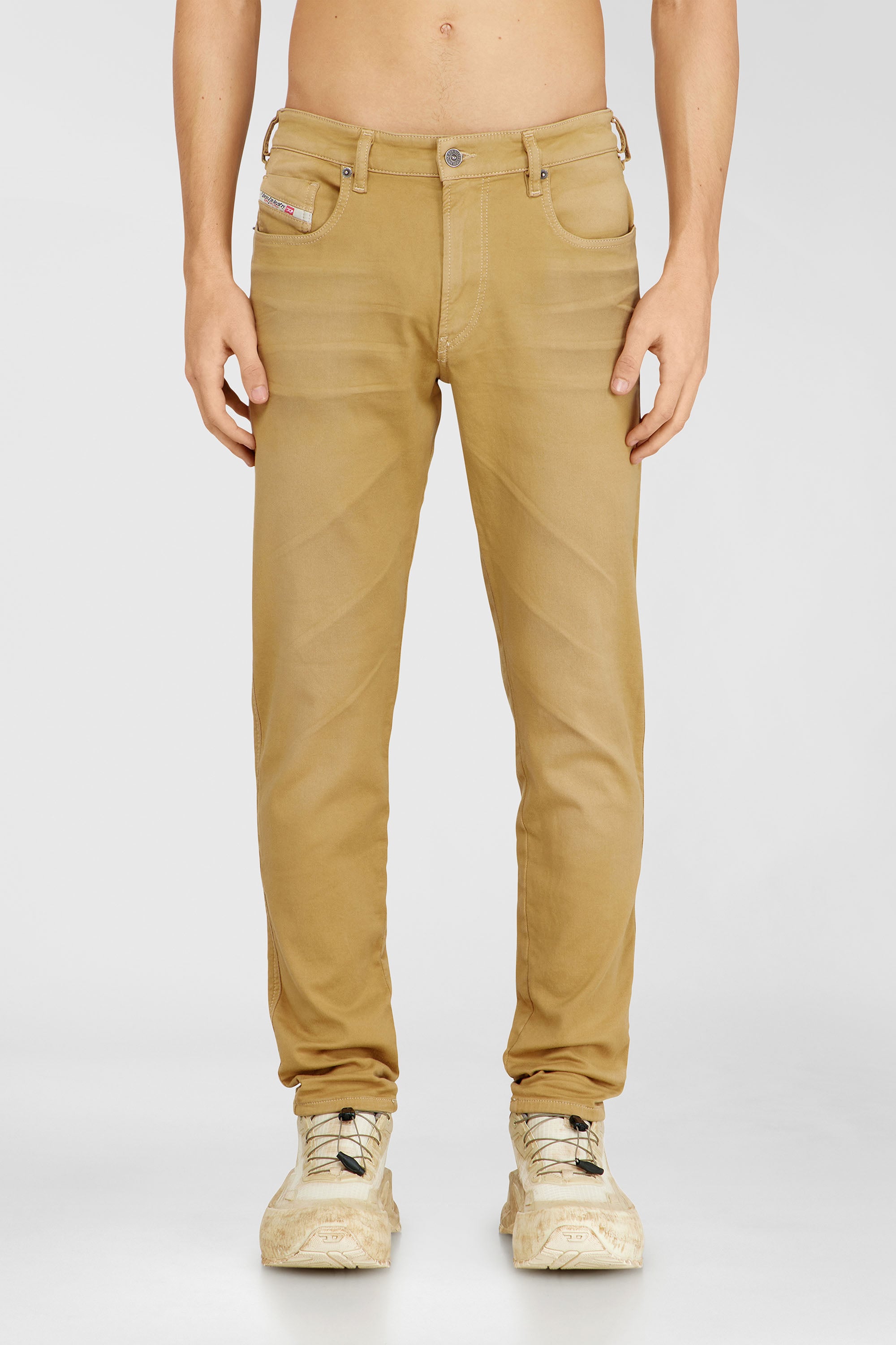 Diesel - Slim 2062 D-Strukt Joggjeans&reg; 0670M Hombre, Beige - 2