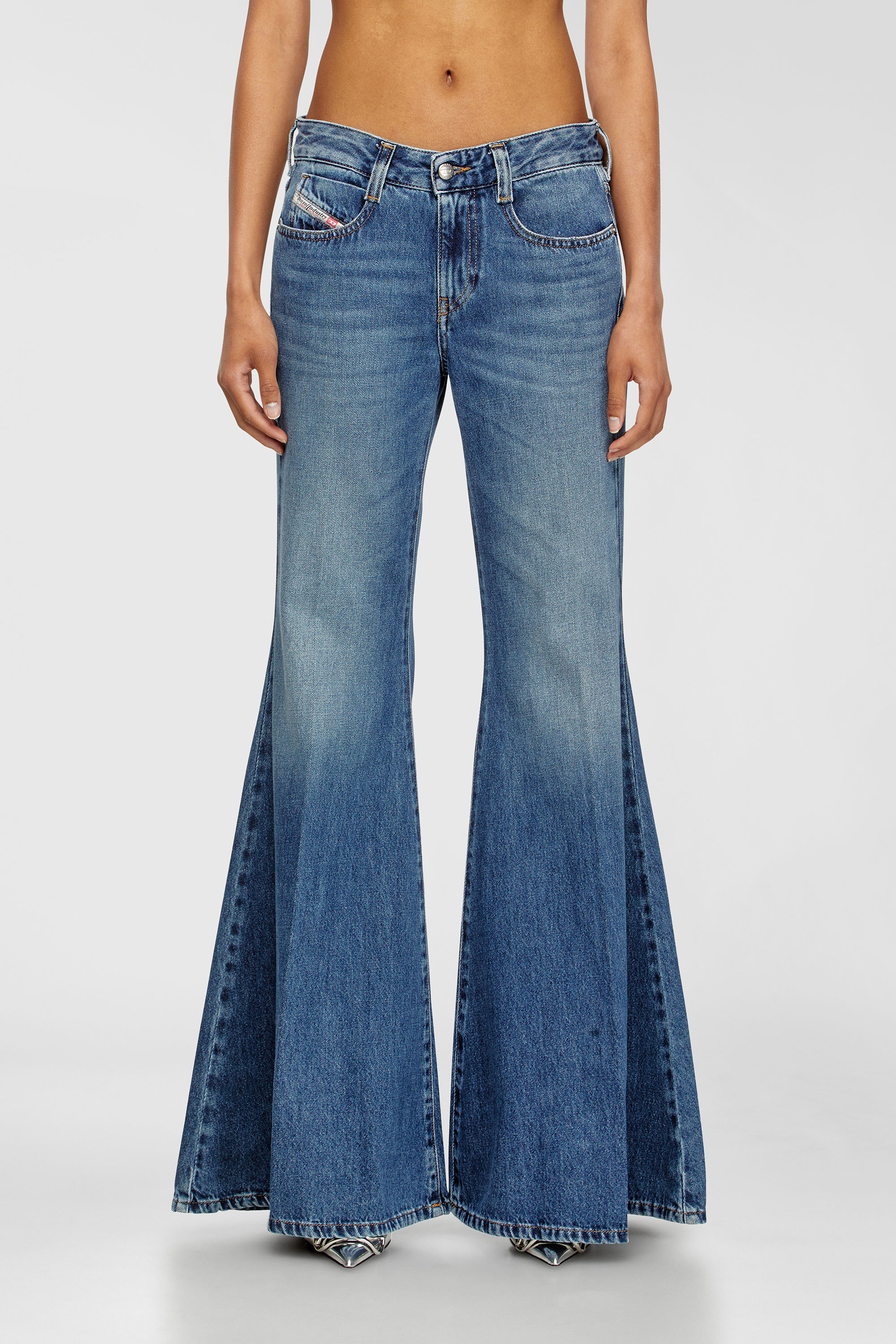 Diesel - Female's Flare Jeans 1970 D-Bleess 09M56, Medium Blue - 2