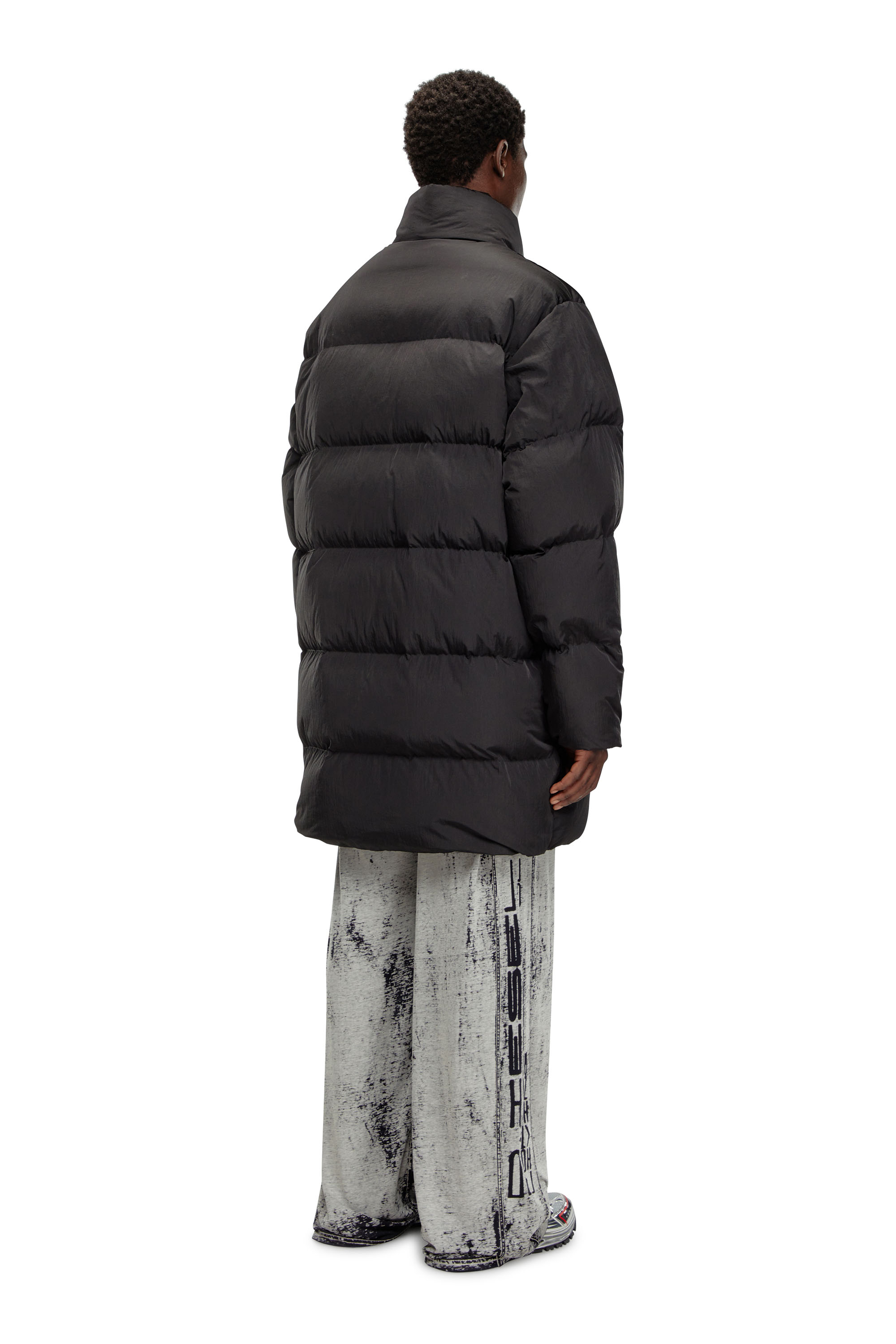 Men's Longline down jacket in crinkled nylon | Black | Diesel HK