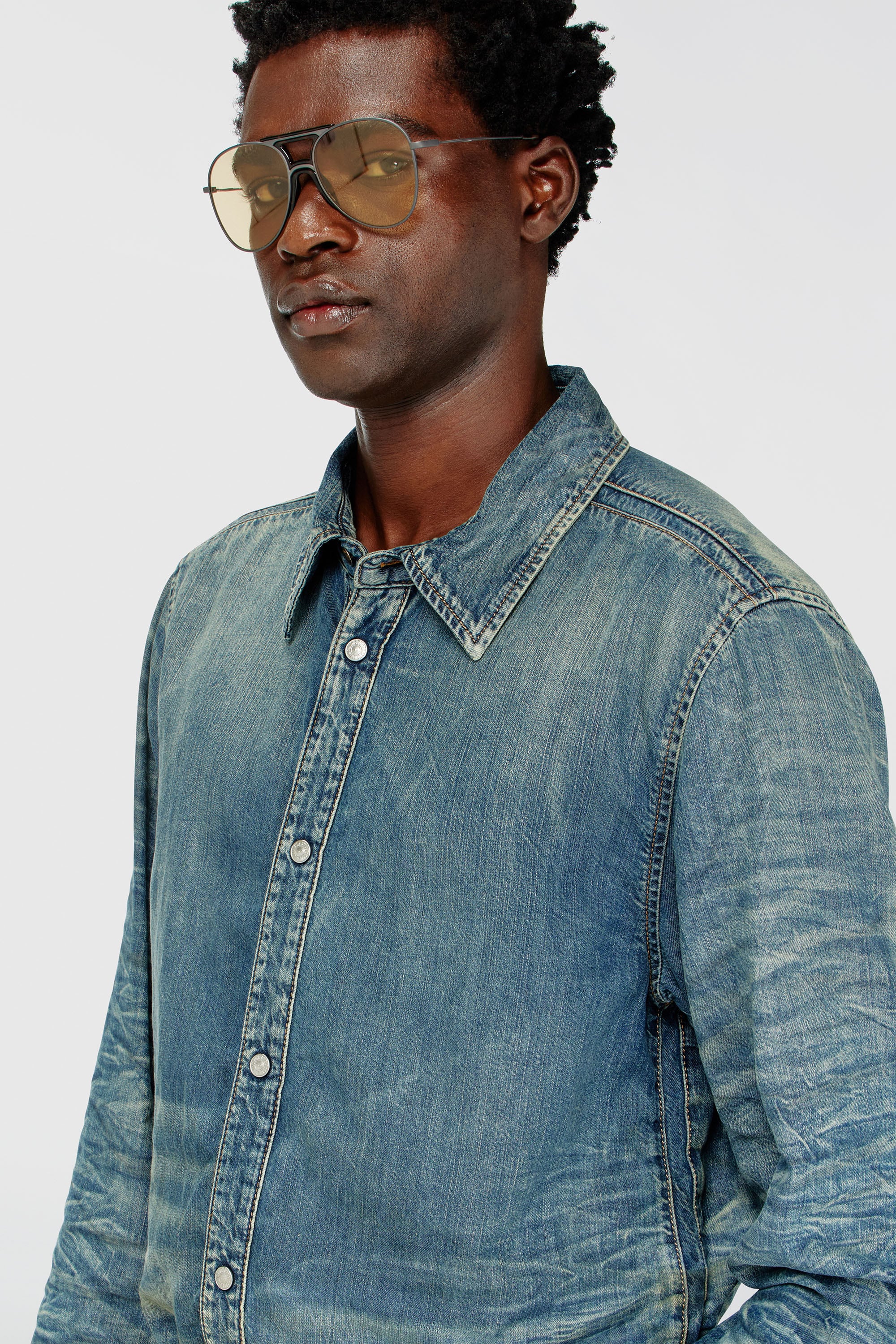 Diesel - D-SYNAR-FSJ4, Man's Shirt in dirty-effect creased denim in Medium blue - 4