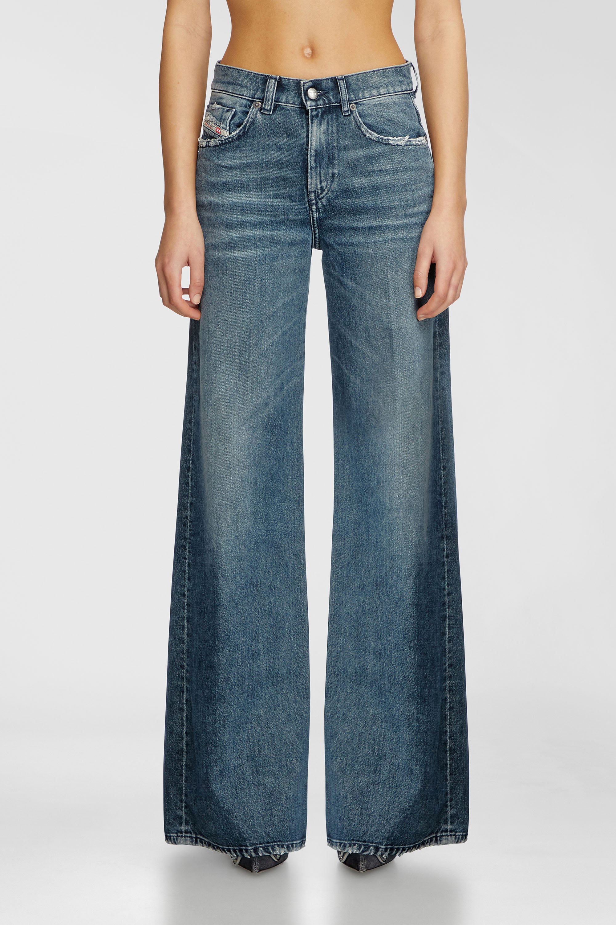 Diesel - Woman's Flare Jeans 1978 D-Akemi 007Y7, Medium blue - 2