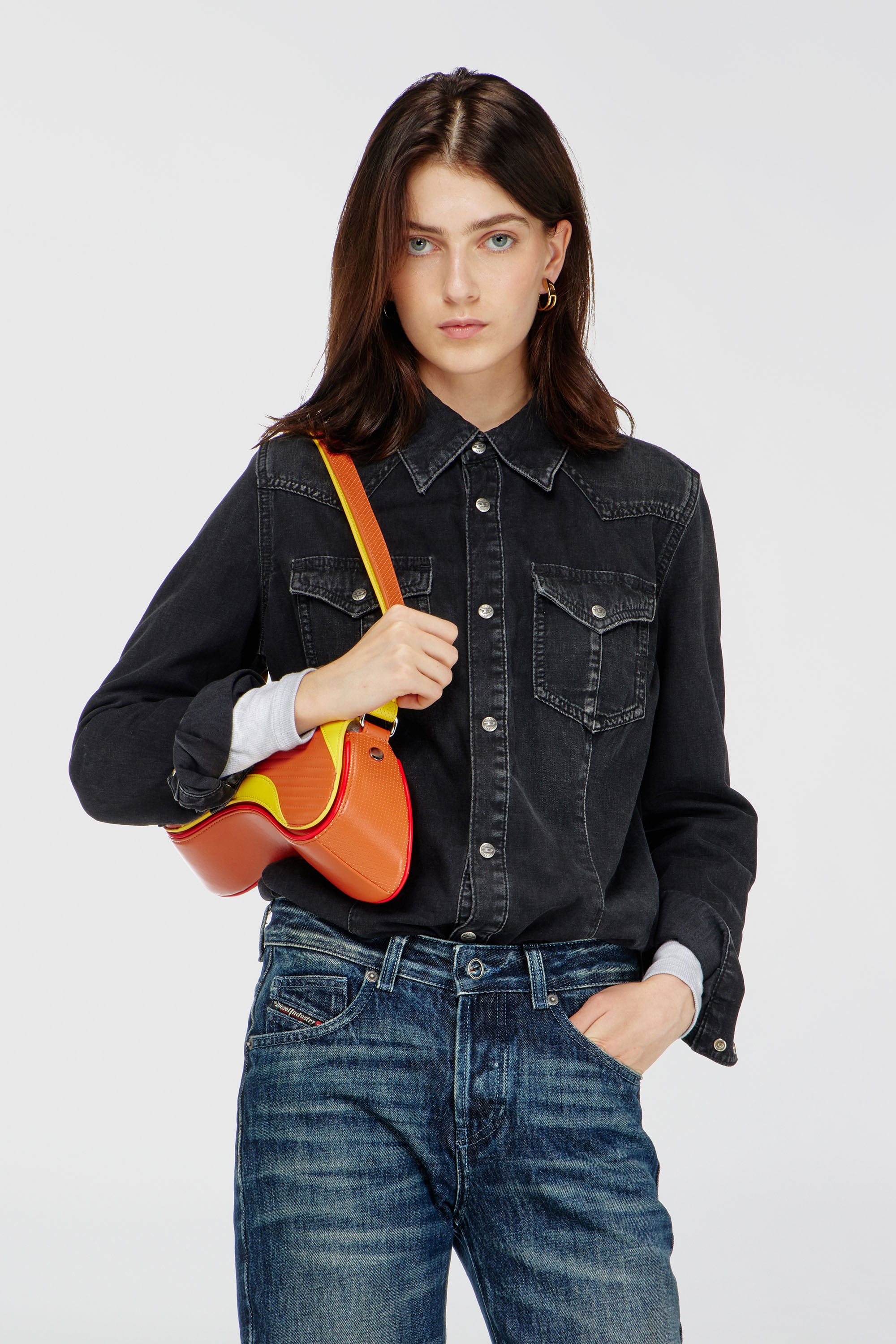 Diesel - DE-WAVES, Camisa vaquera en denim tratado Mujer in Negro - 1