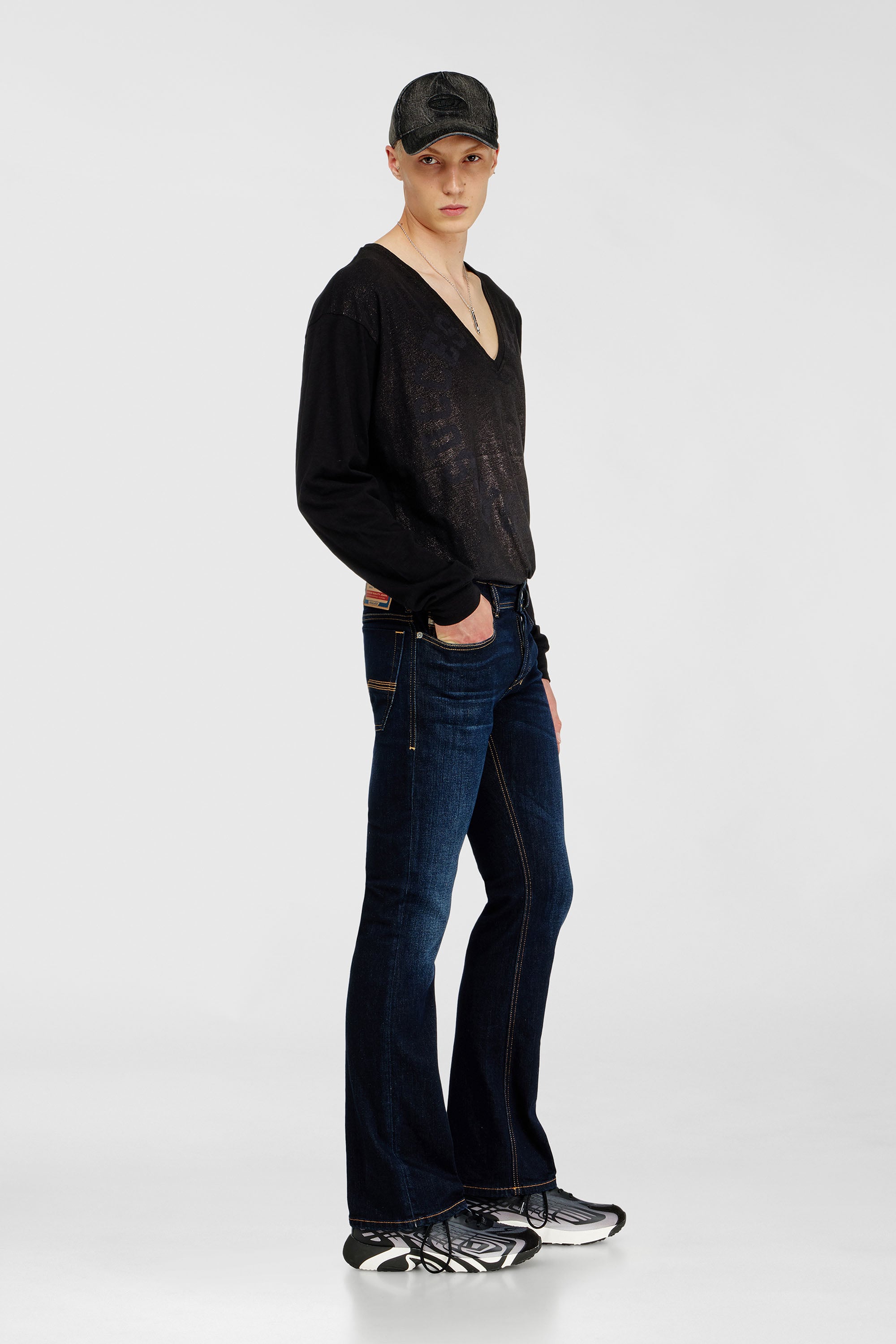 Diesel - Male's Bootcut Jeans 2007 Zatiny 09Q15, Dark Blue - 2