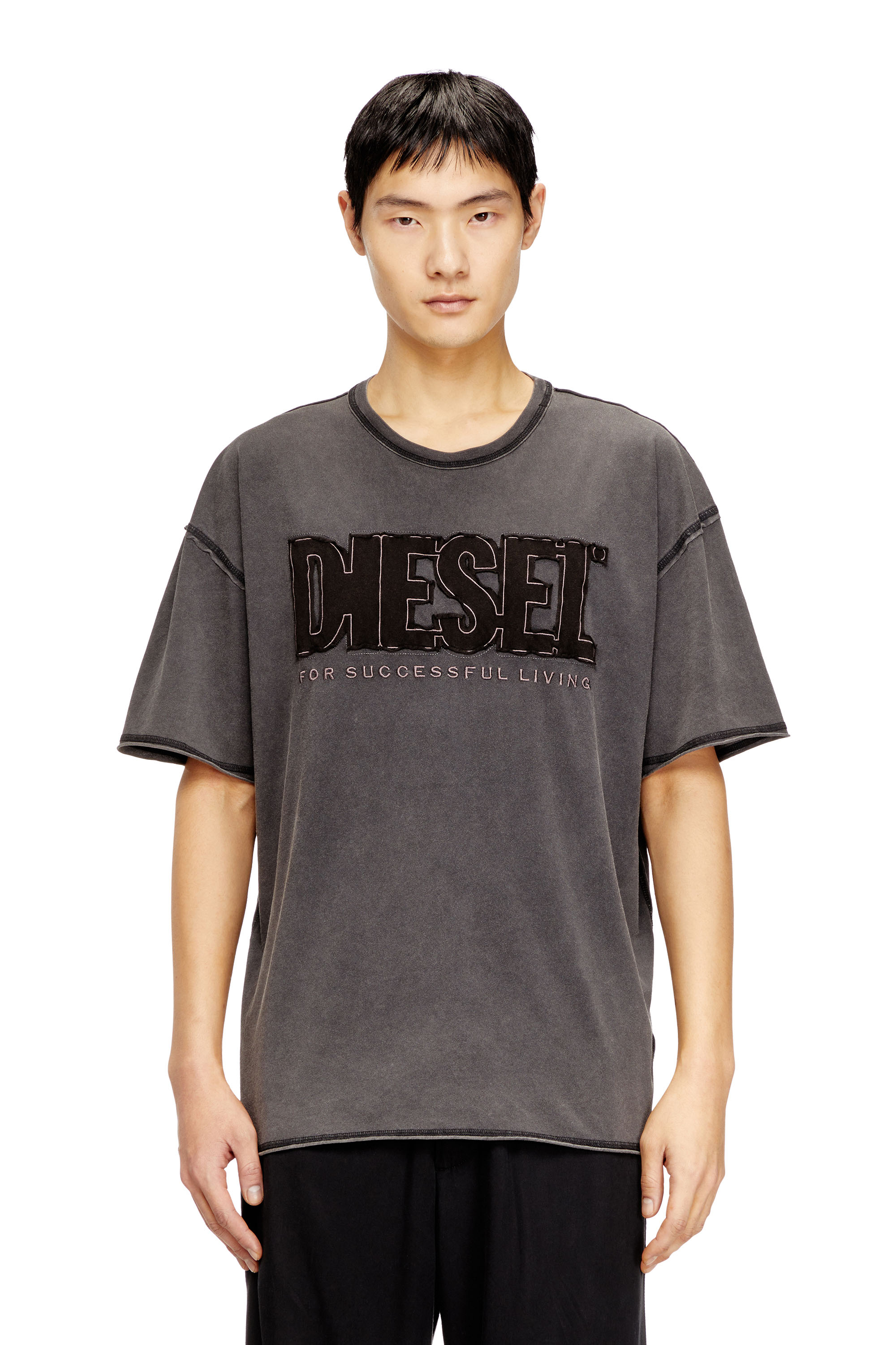 Diesel - T-RAWBOXT, Camiseta con logo aplicado y borde sin rematar Hombre in ToBeDefined - 1