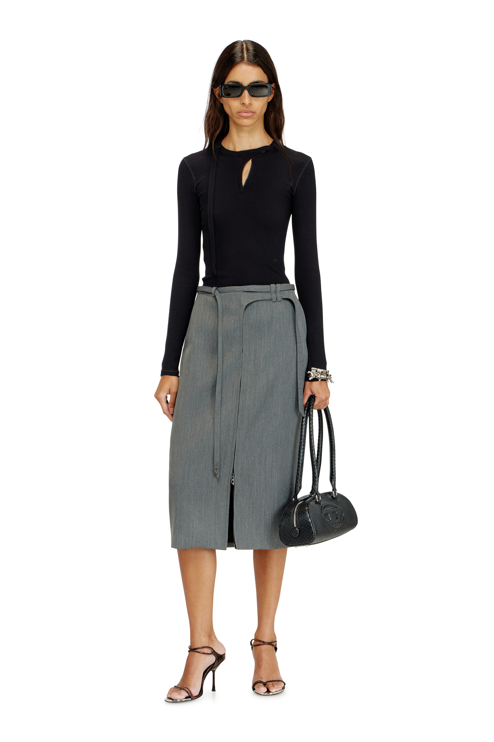 Diesel - 1DR DOME SHOULDER EW, 1DR Dome-Bolso bowling alargado en piel texturizada Mujer in Negro - 2