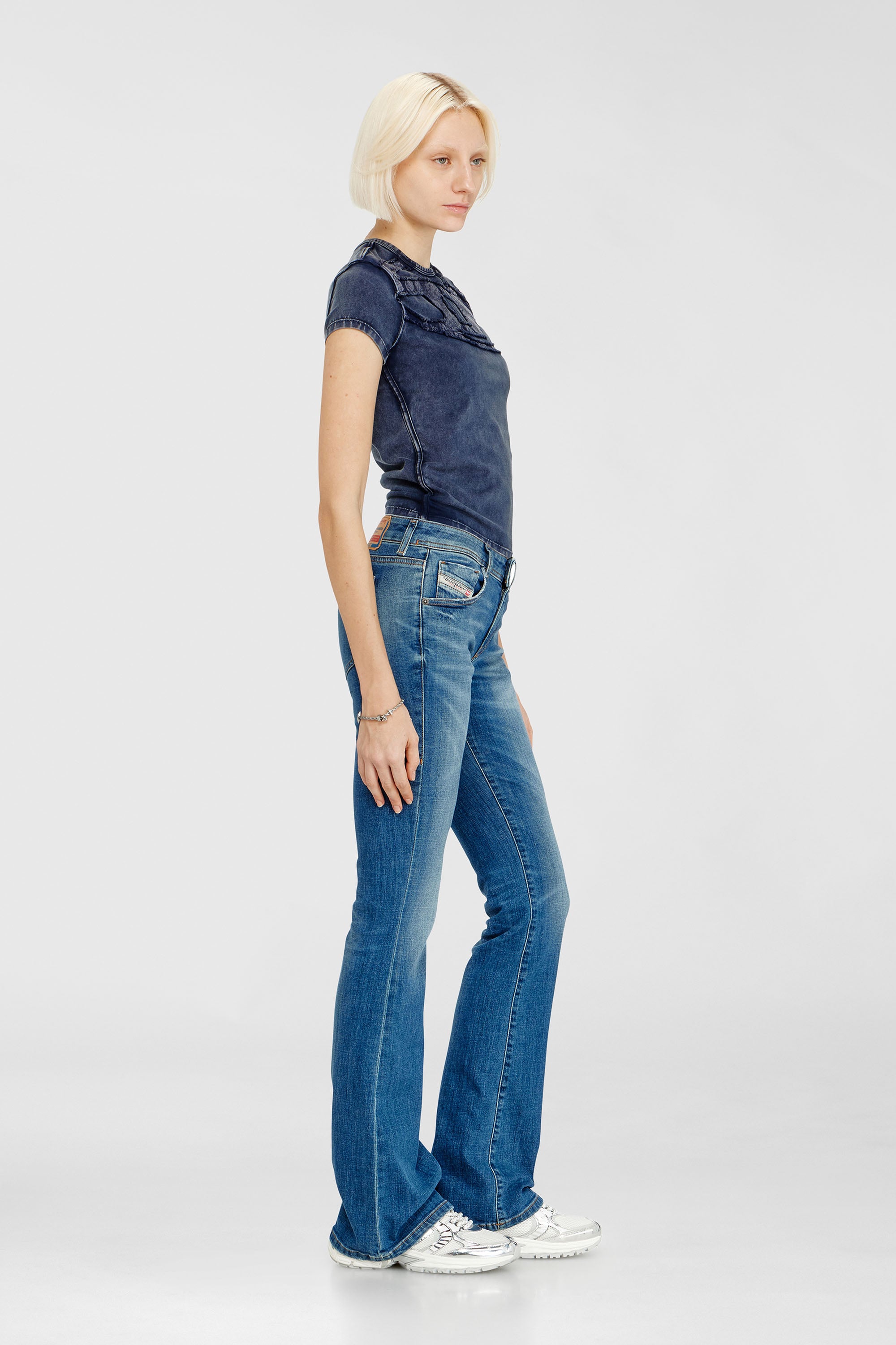 Diesel - Bootcut Jeans 1969 D-Ebbey 09J33 Mujer, Azul medio - 2