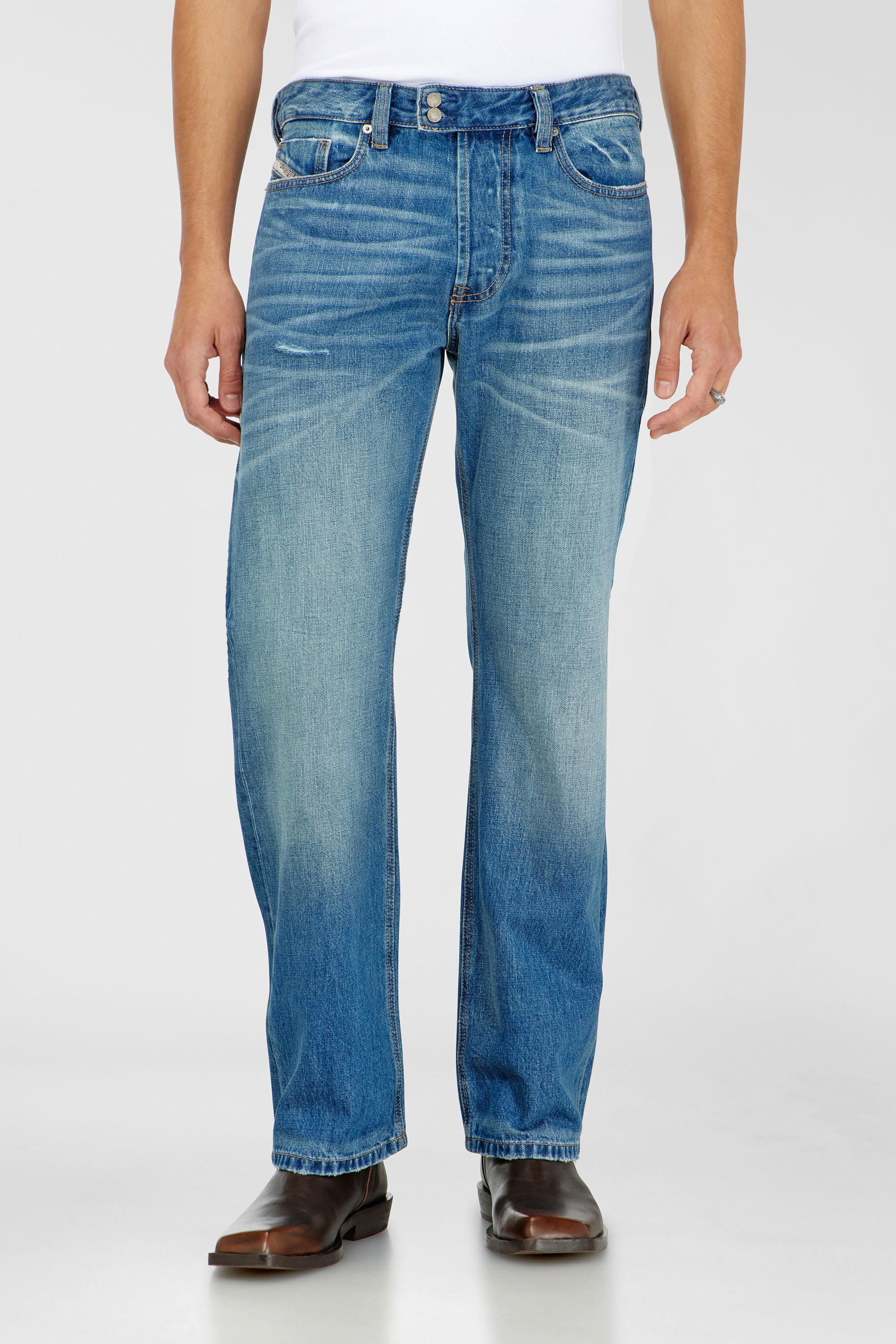 Diesel - Man's Relaxed Jeans 1980 D-Eeper 0DLDC, Medium blue - 1