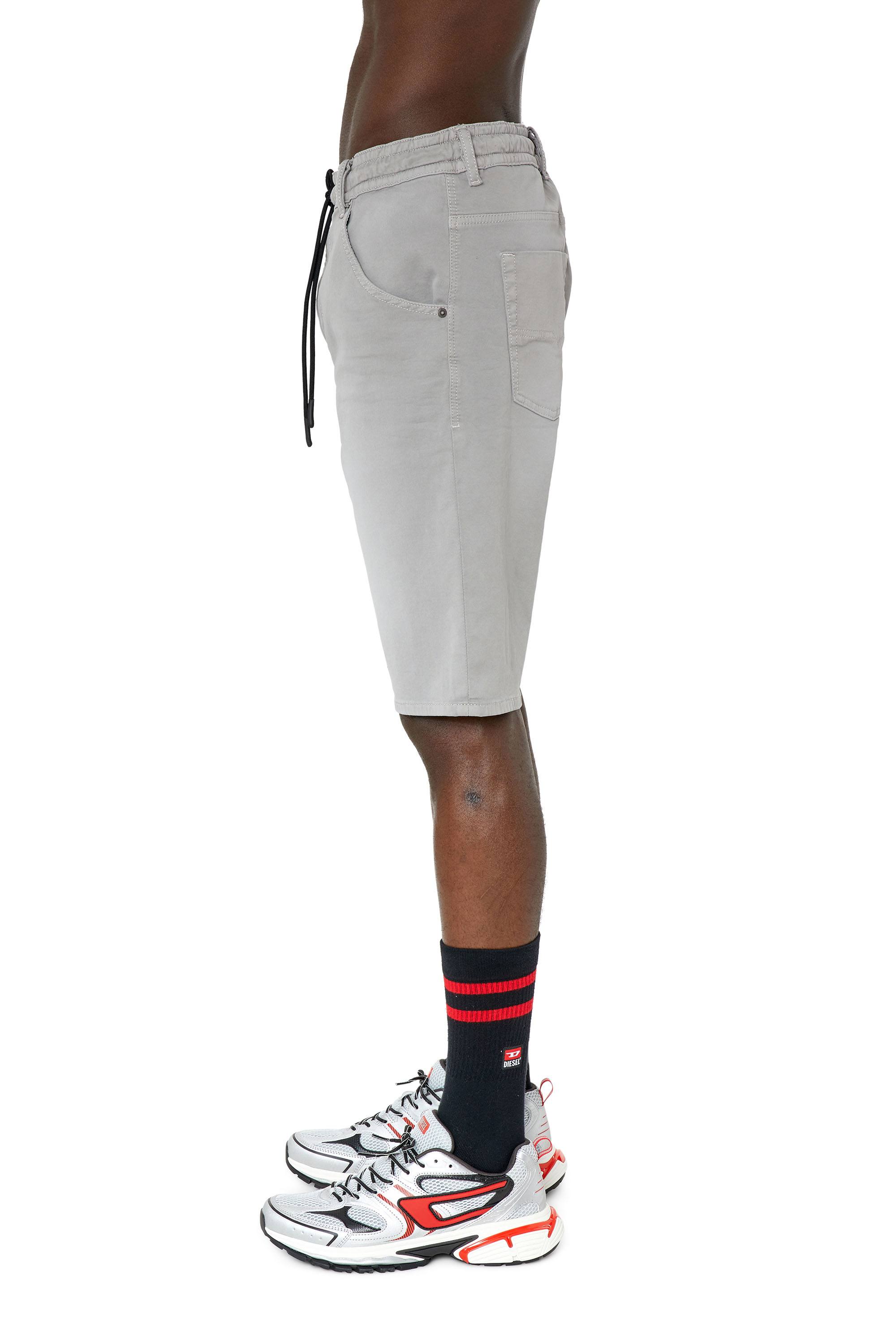 D-KROOSHORT-Z JOGGJEANS Man: Coloured shorts in Track Denim