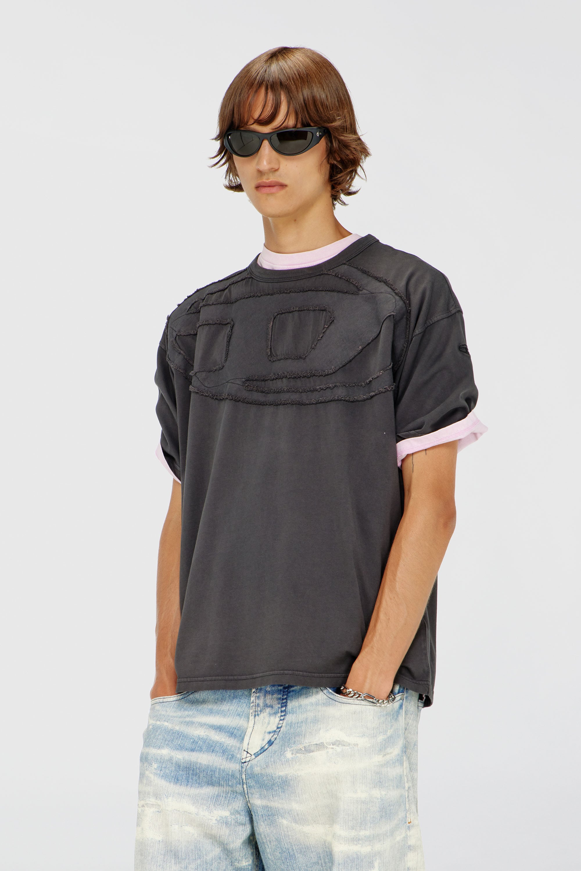 Diesel - T-BOXT-DEN, Man's Relaxed cotton T-shirt with Oval D applique in Grey - 1