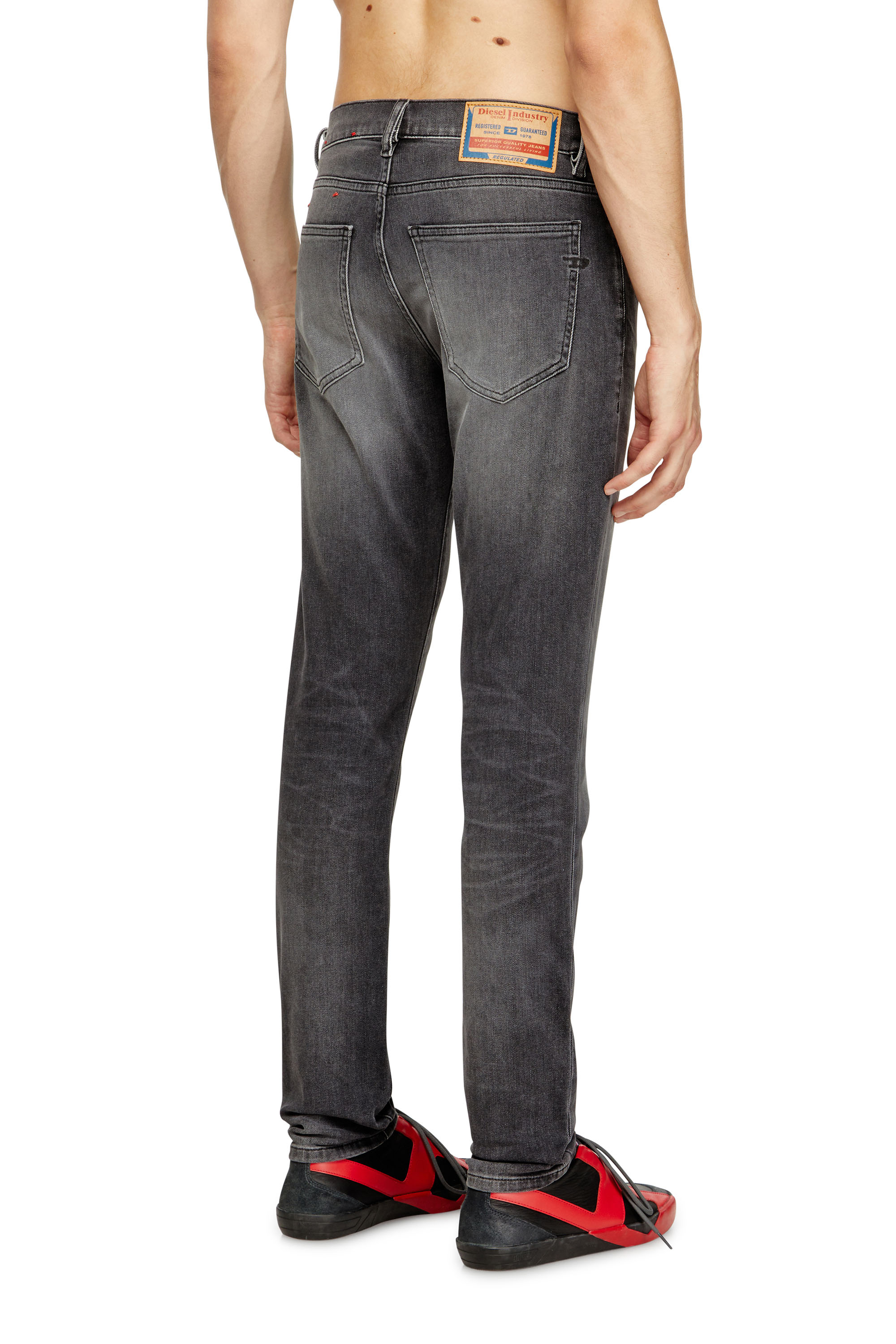 Slim Jeans 2019 D-Strukt 09J52, Noir/Gris foncé Diesel - Slim Jeans 2019 D-Strukt 09J52 Homme, Noir/Gris foncé - Image 4