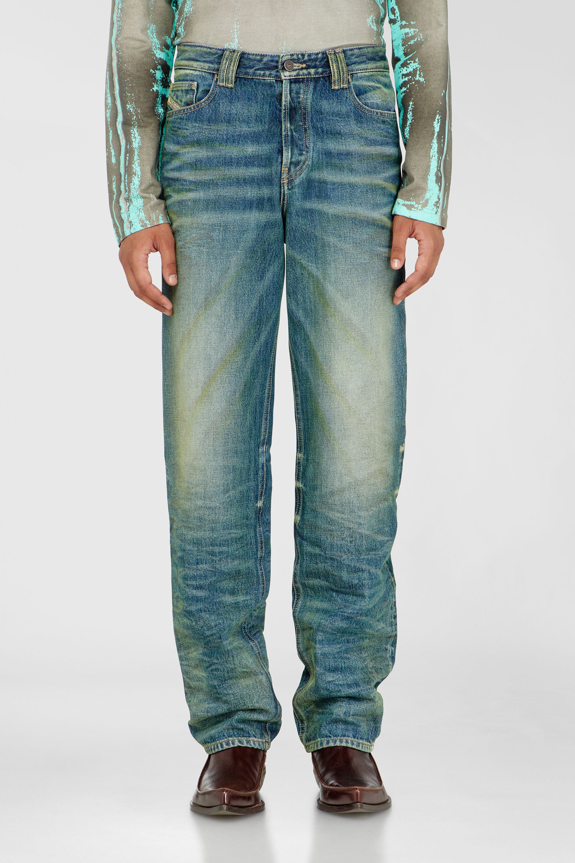 Diesel - Male's Regular Jeans 1991 D-Voeed 007FV, Medium Blue - 1