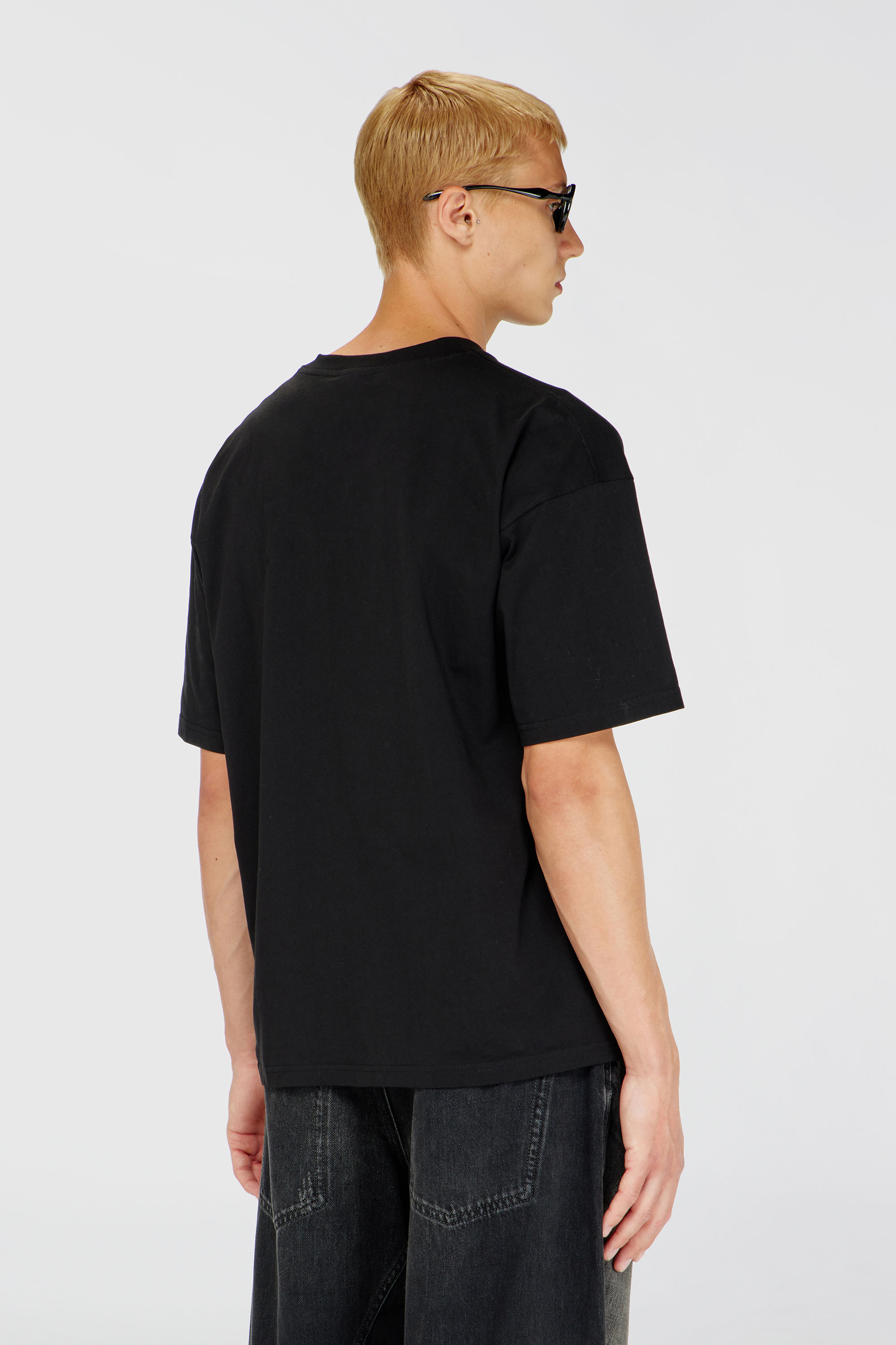 Diesel - T-BOXT-DCO, Male's Relaxed cotton T-shirt with Oval D embroidery in Black - 4