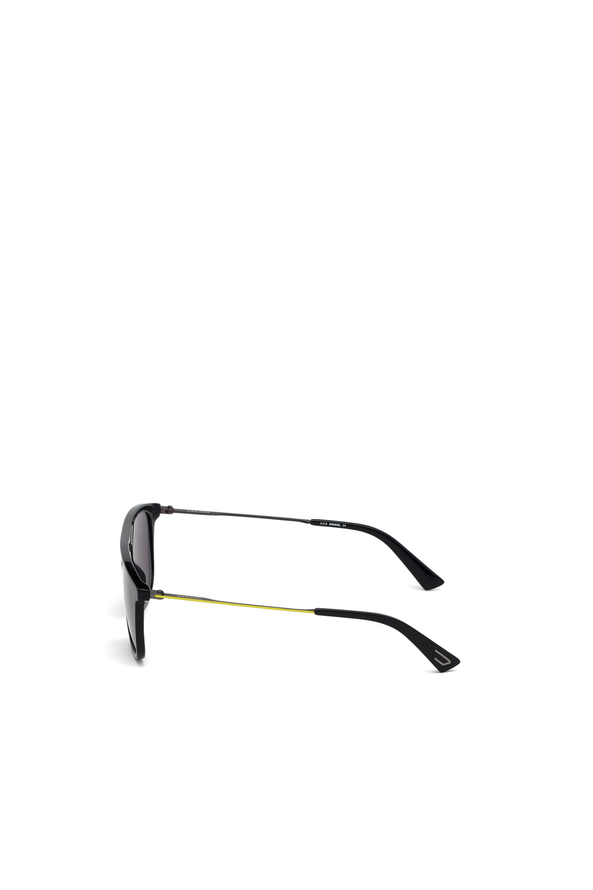 DL0297 Man: Sunglasses in metal and acetate | Diesel