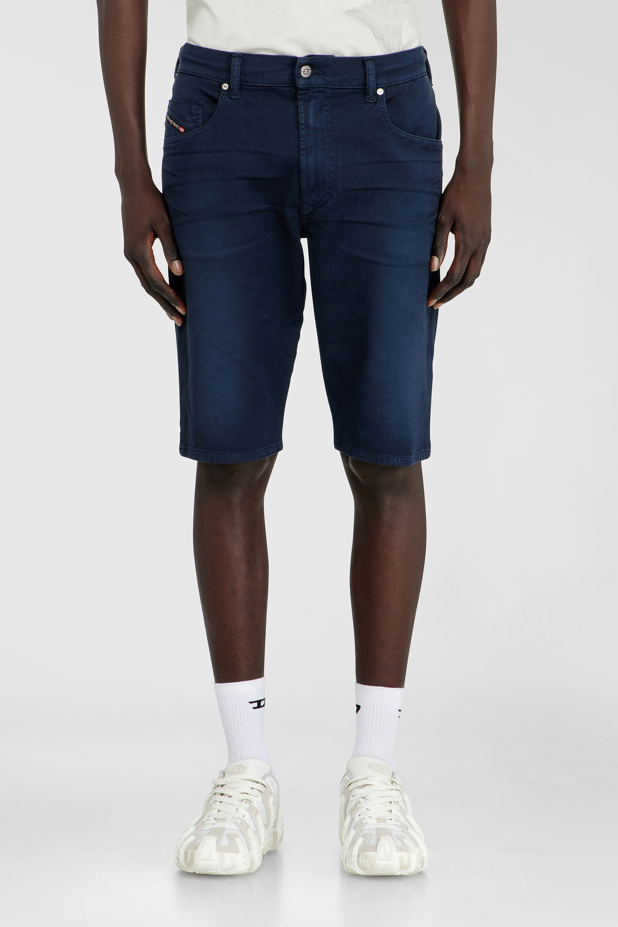Diesel - 2033 D-KROOLEY-SHORT-BW JOGG, Male's Slim shorts in coloured denim in Dark Blue - 1