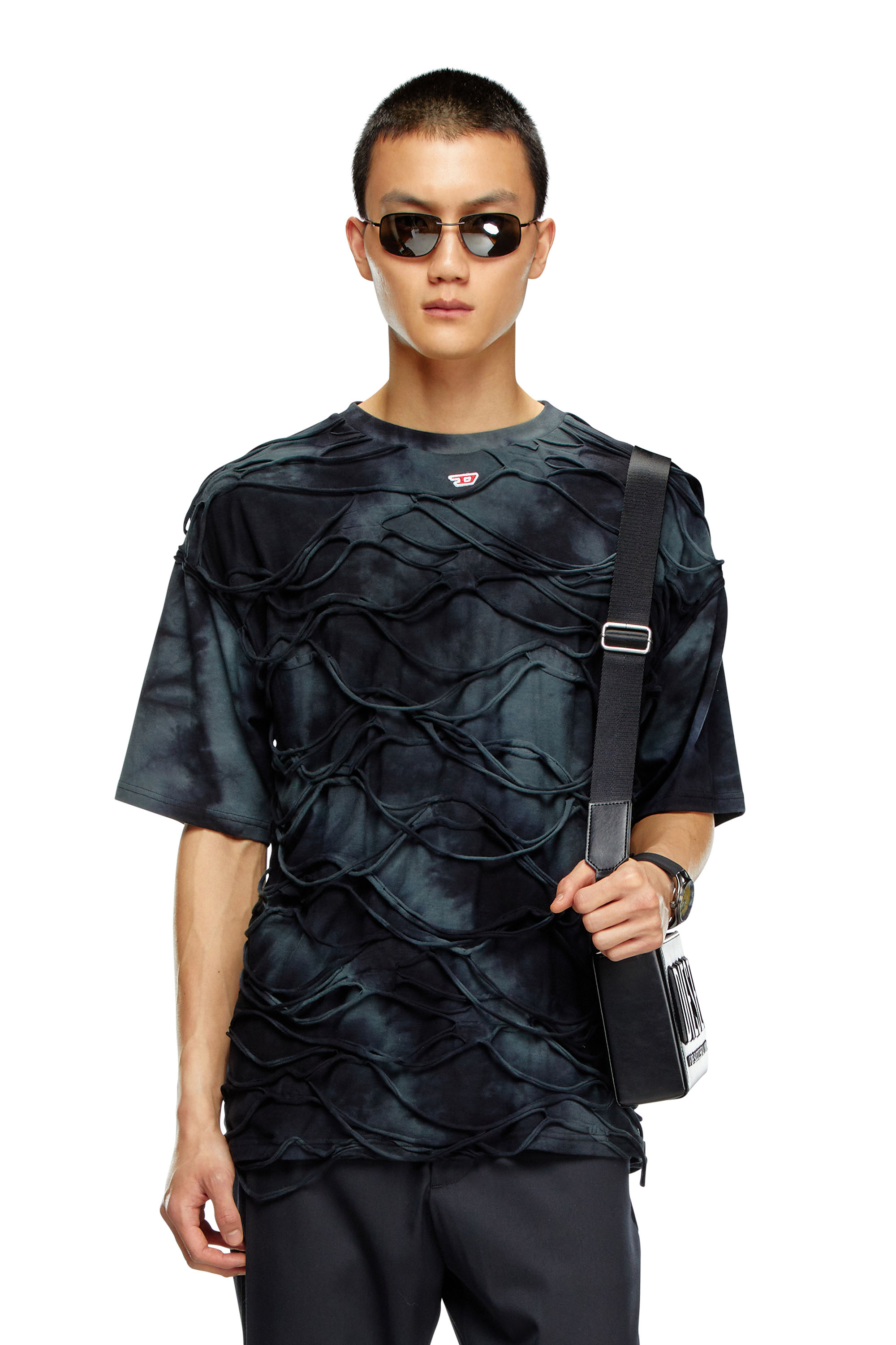 Diesel - T-BOXKET, Male's T-shirt with floating strands in Black - 1