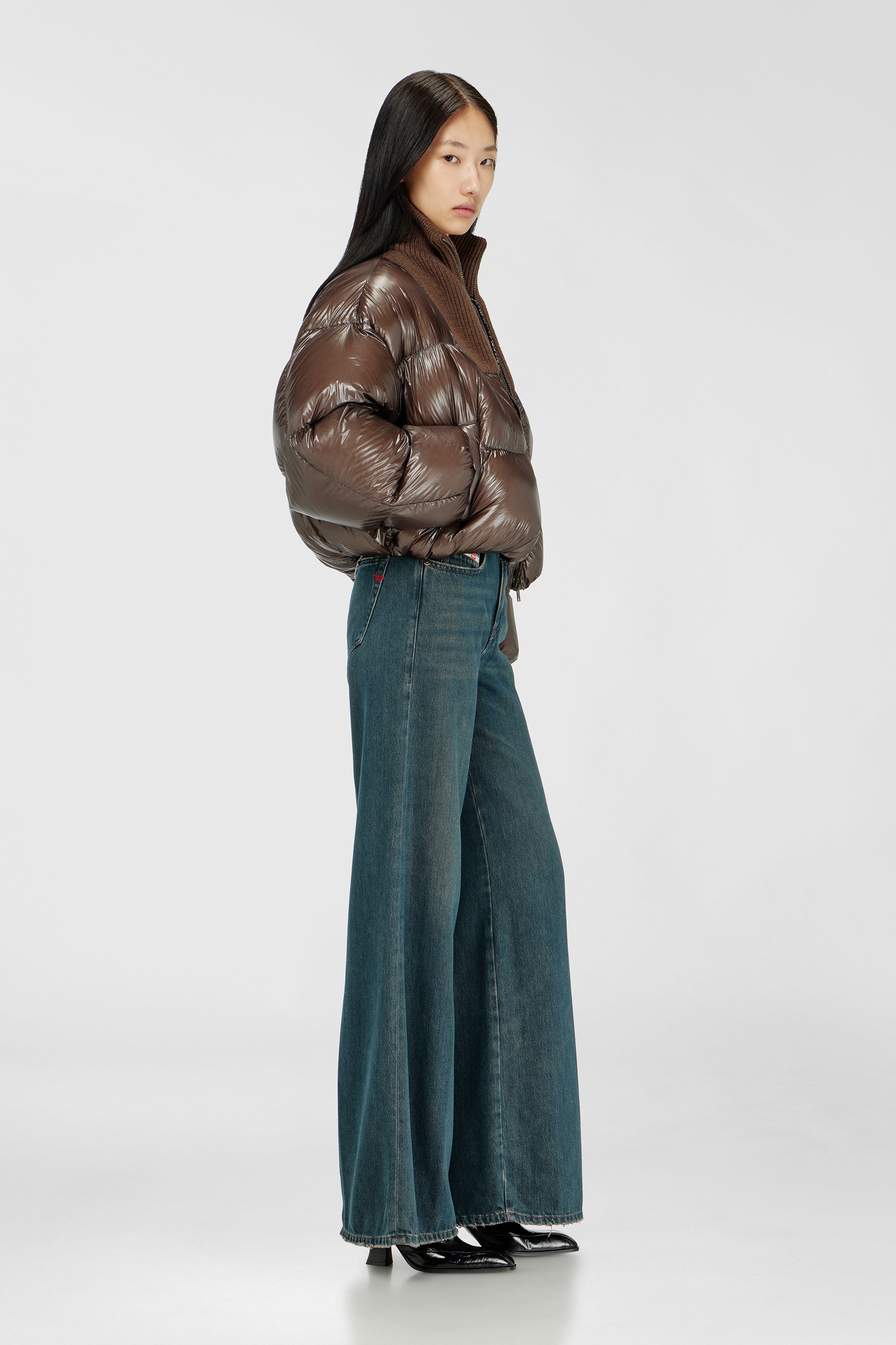 Diesel - Woman's Flare Jeans 1978 D-Akemi 09P83, Dark Blue - 2