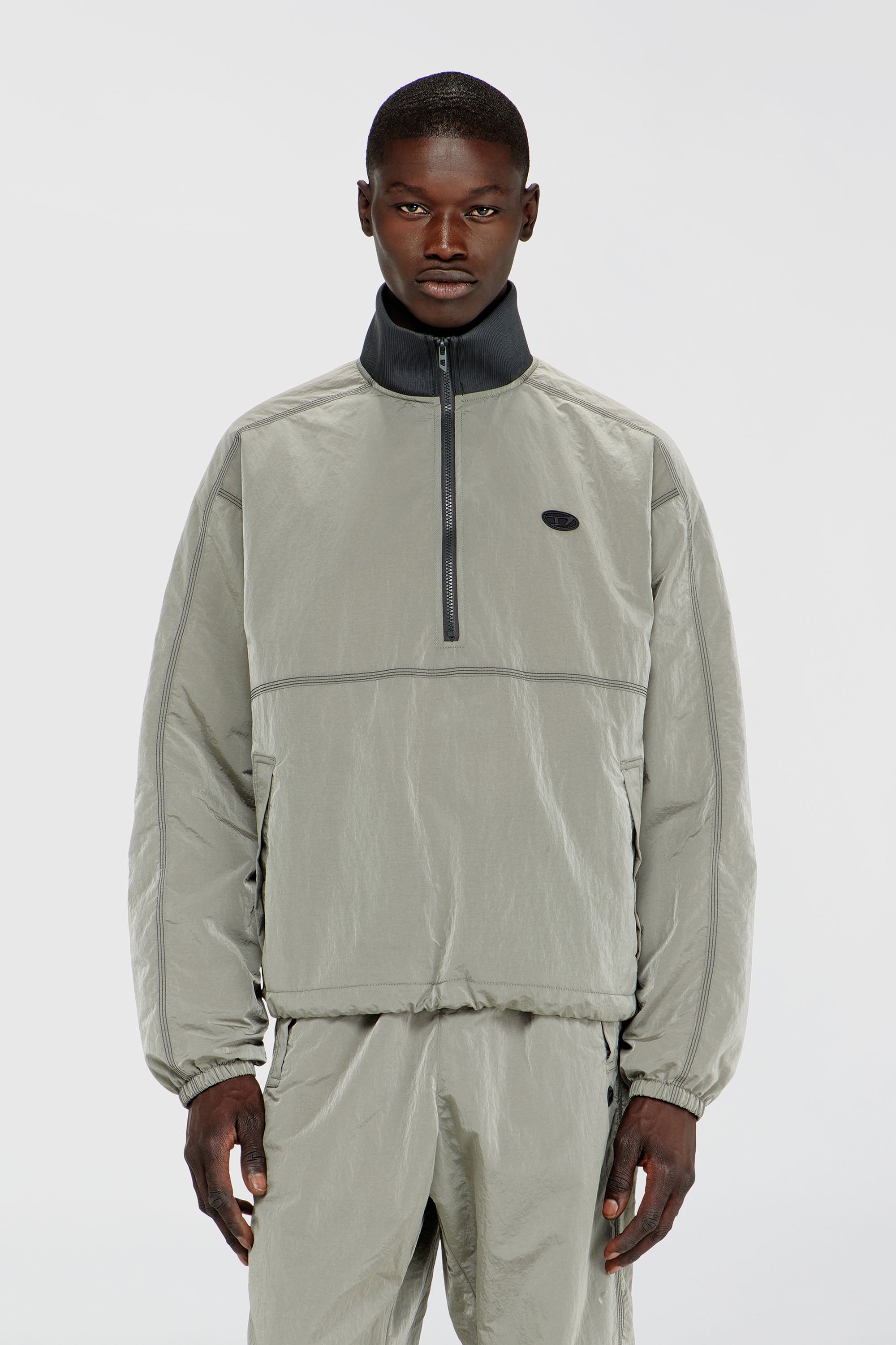 Diesel - J-ANOK, Chaqueta de nailon con efecto arrugado Hombre in Gris - 1
