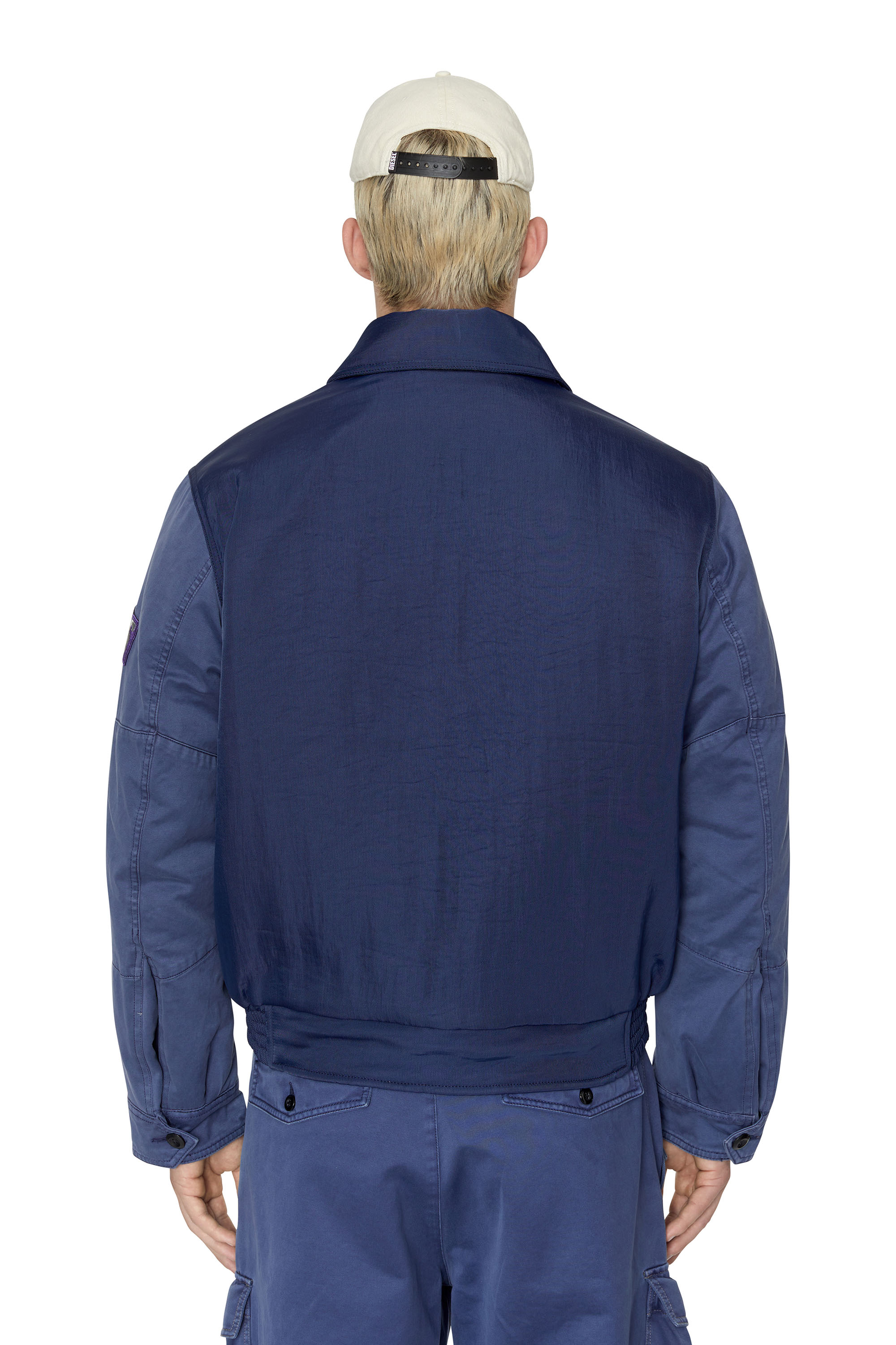 Diesel - W-MANFRED, Chaqueta acolchada con bolsillos utilitarios Hombre in Azul marino - 5