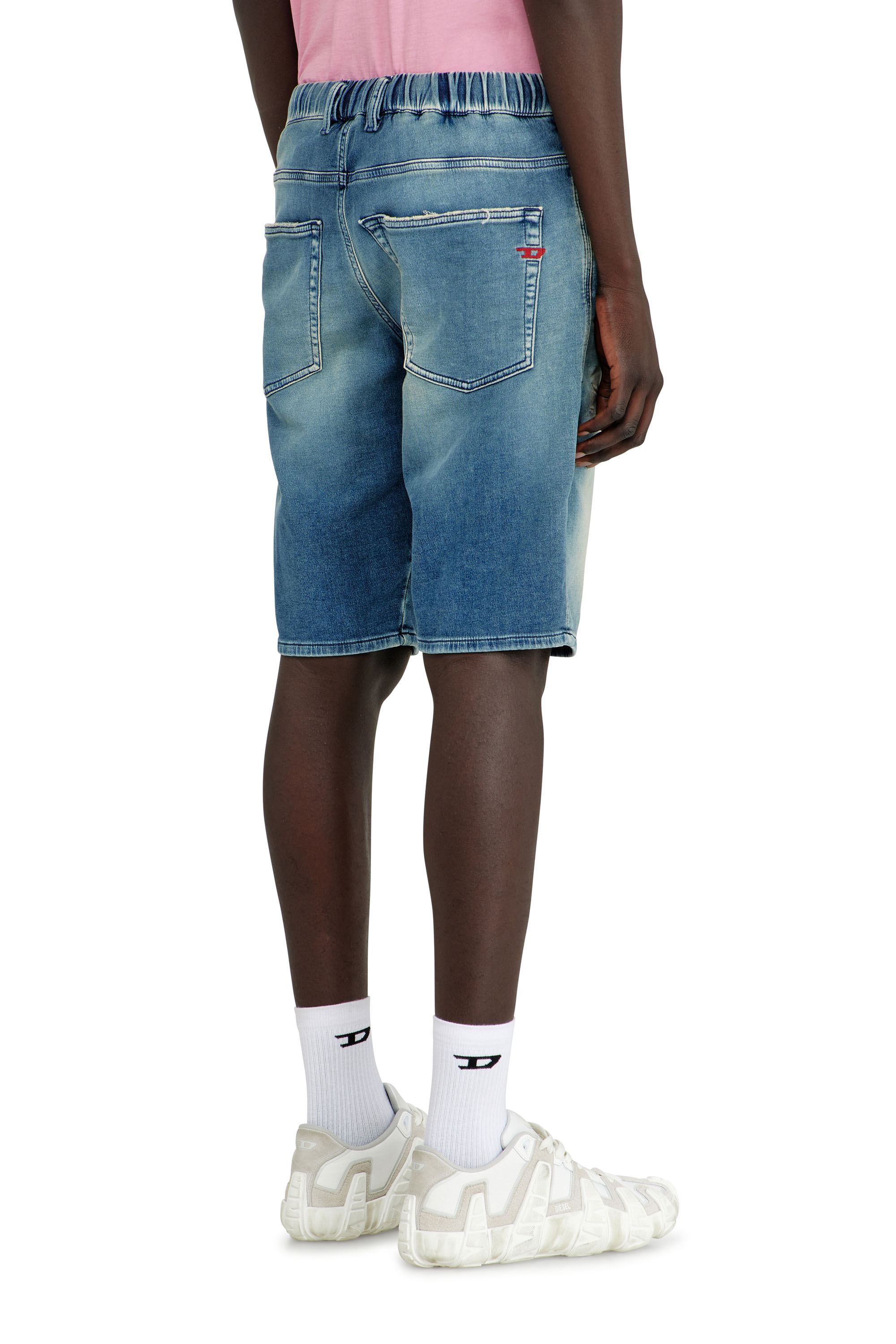 Diesel - 2033 D-KROOLEY-SHORT-BW JOGG, Short chino en JoggJeans &agrave; effet us&eacute; Homme in Bleu - 4