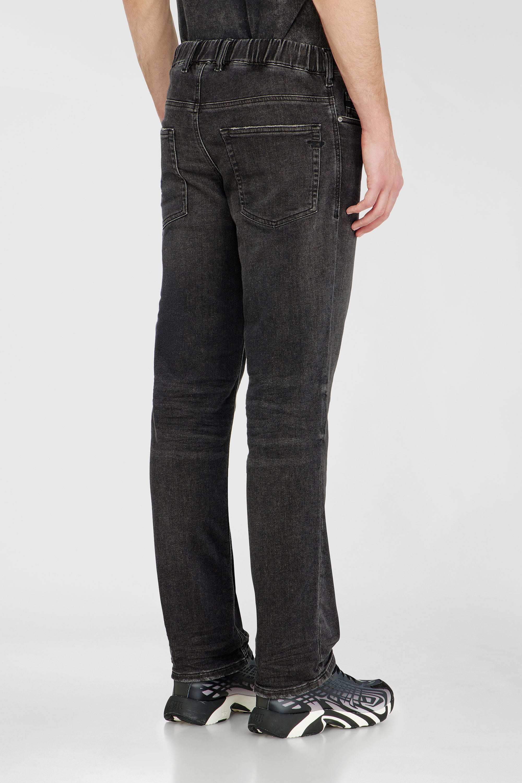 Diesel - Regular 2090 D-Veekley Joggjeans&reg; 09P92 Homme, Noir/Gris fonc&eacute; - Image 3