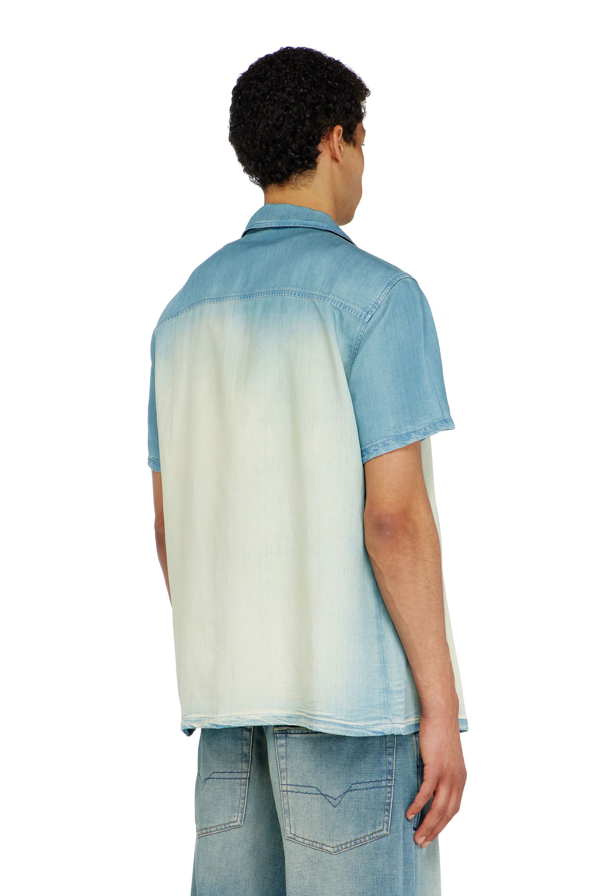 Diesel - D-CLARIVO-S, Camisa de manga corta en denim fluido con lavado oscuro Hombre in ToBeDefined - 3