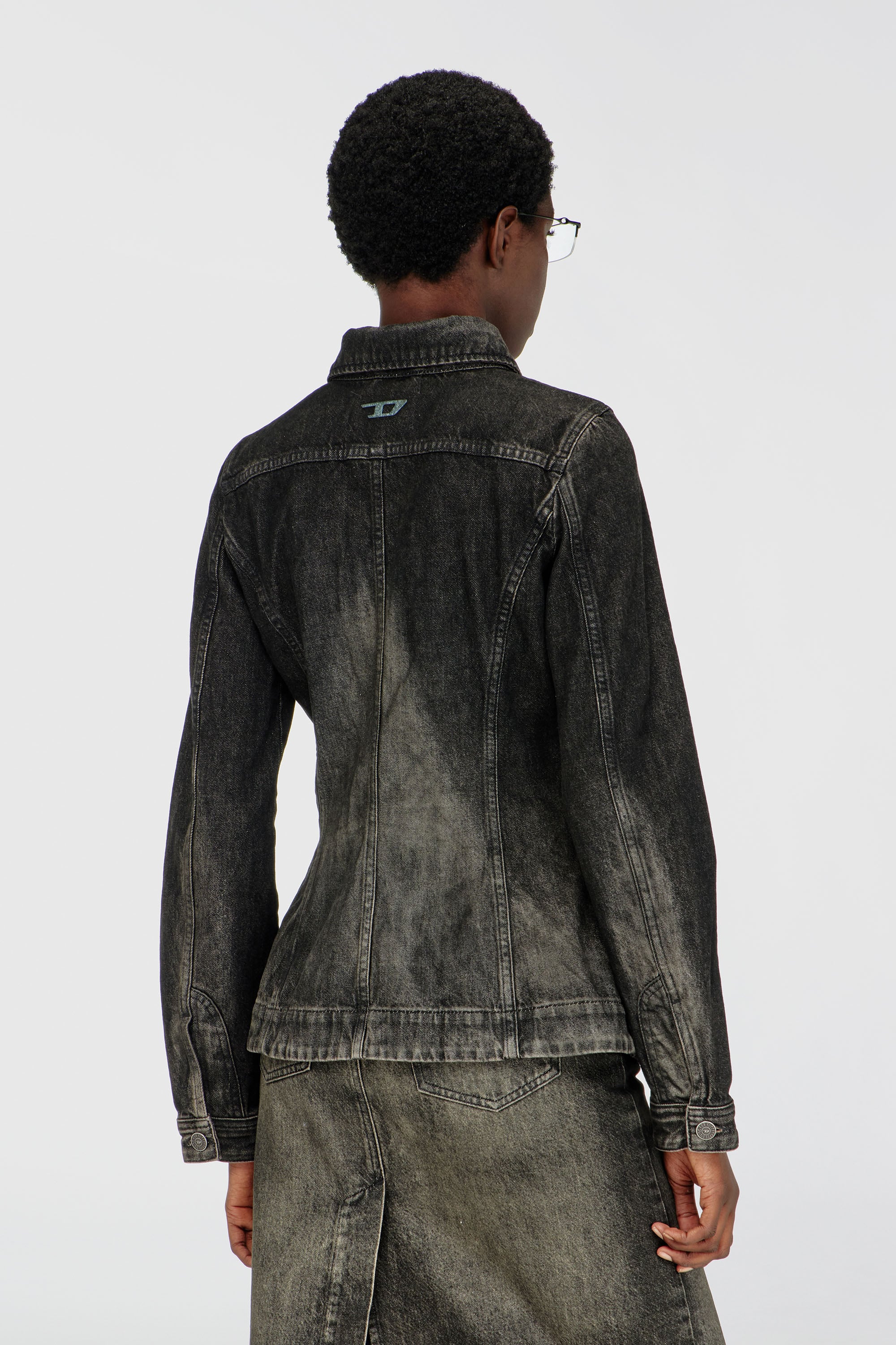 Diesel - DE-KATERIN-FSJ, Woman's Fitted trucker jacket in dirty-effect denim in Black/Dark grey - 5
