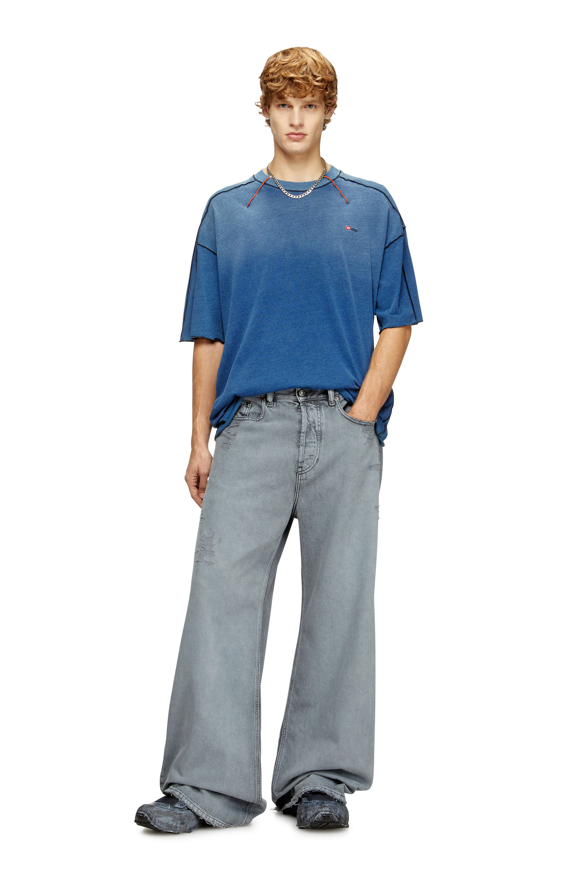 Diesel - T-CRAOXT, Camiseta de algodón con costuras overlock en contraste Hombre in ToBeDefined - 2