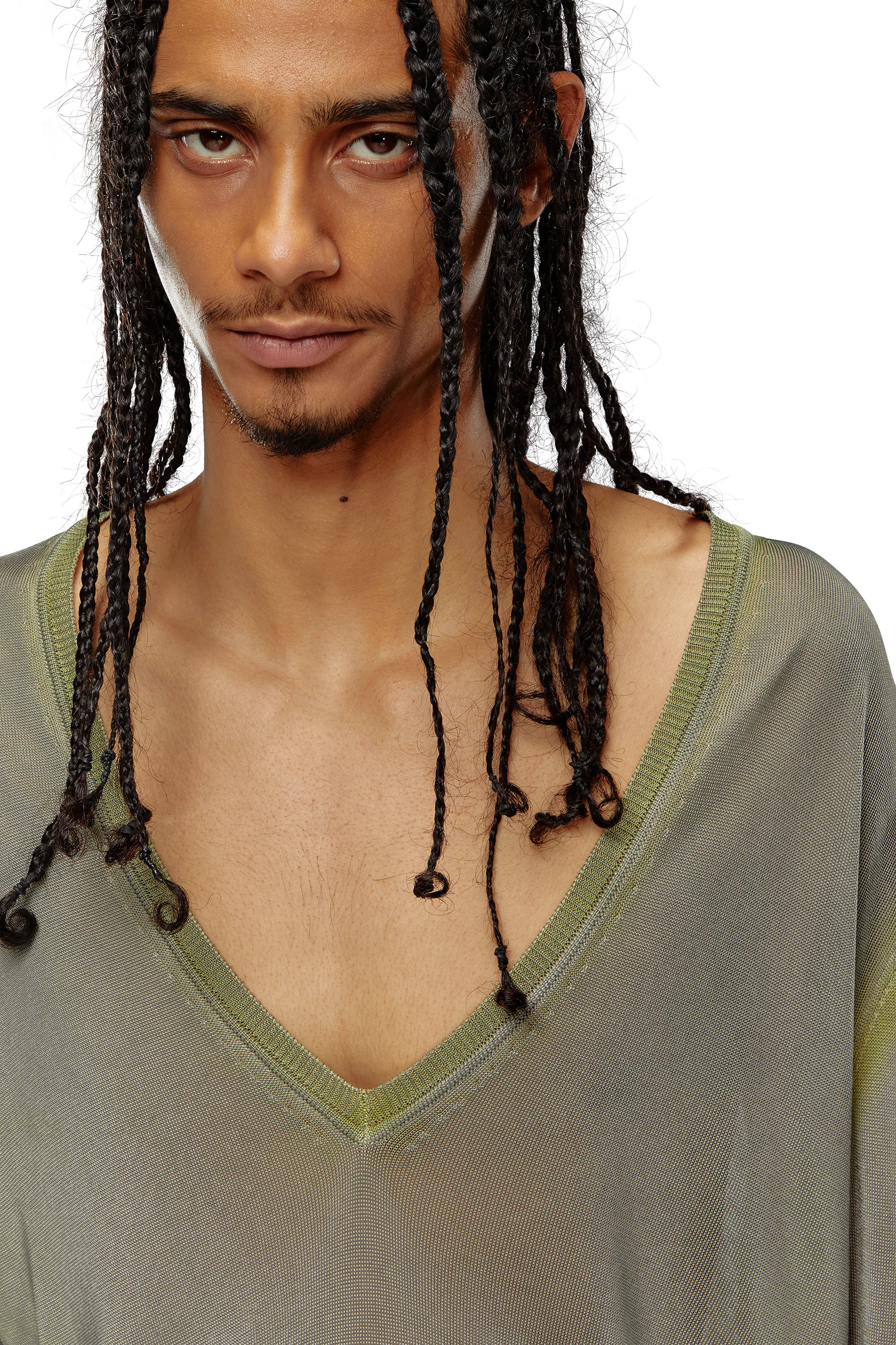 Diesel - K-MIRTO, Pull d&eacute;grad&eacute; avec col en V Homme in Vert - 5