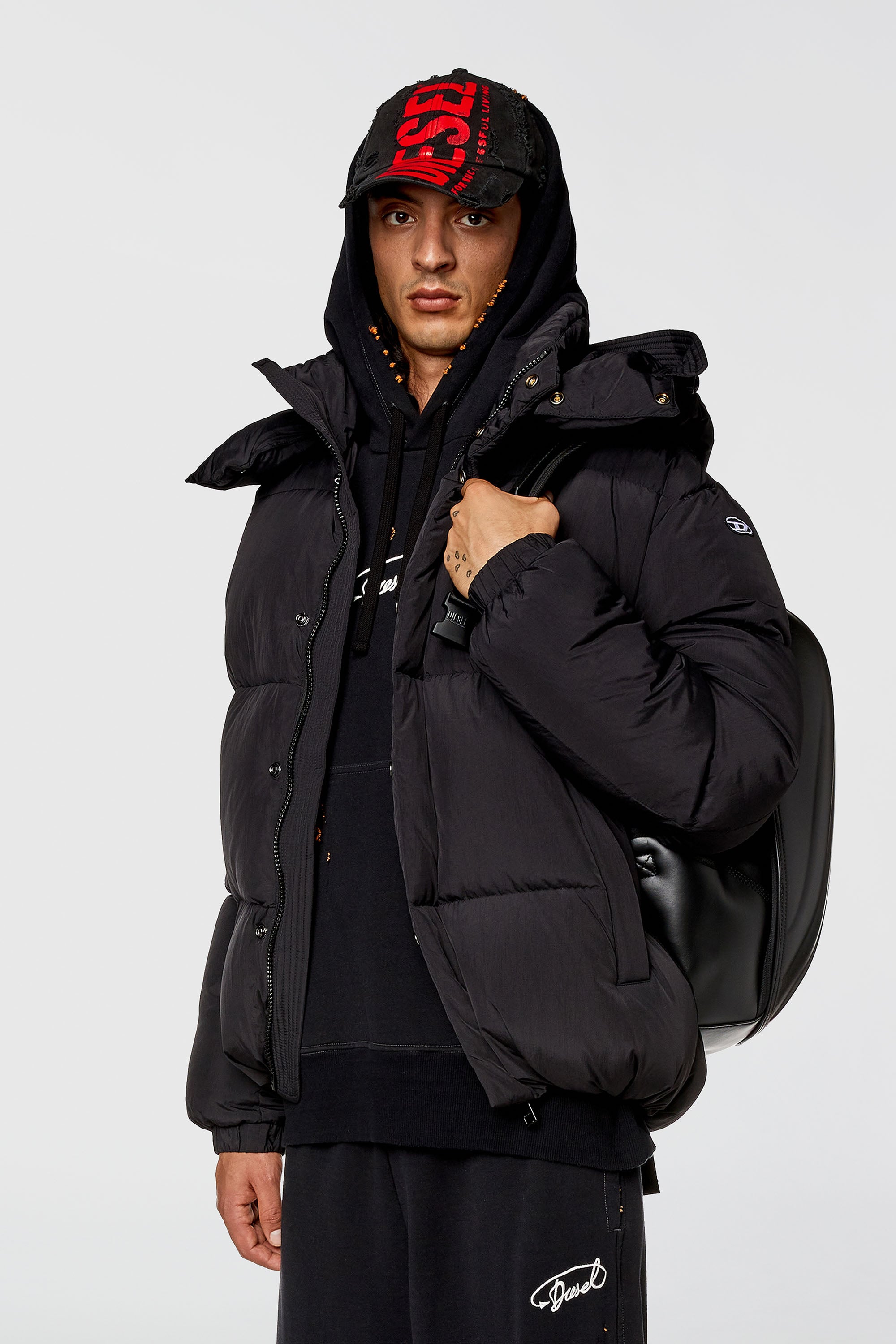Diesel - W-ROLFYS, Man's Down jacket in recycled nylon taslan in Black - 1
