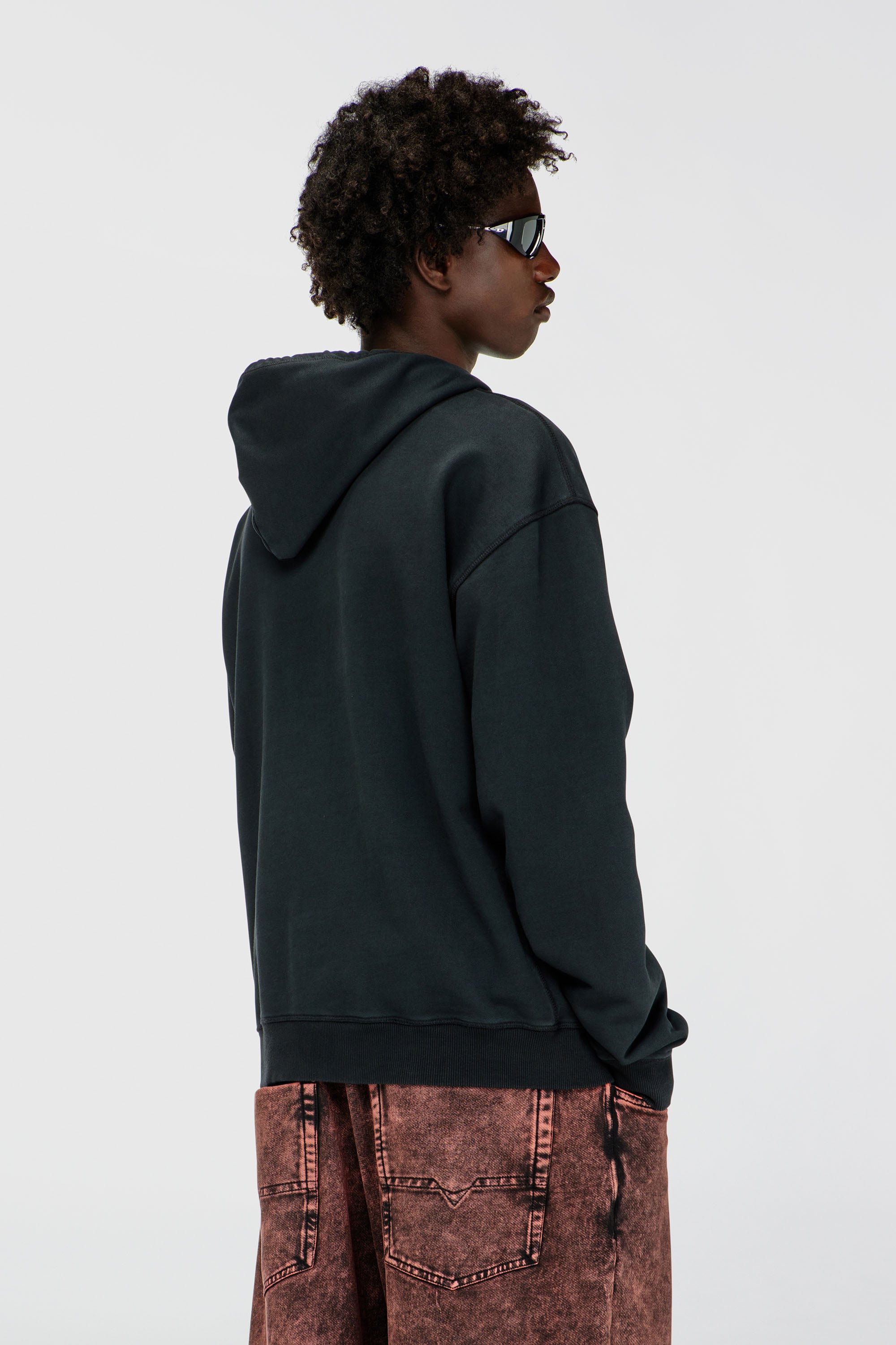 Diesel - S-NORM-HOOD-IOD, Sudadera con capucha de algod&oacute;n con Oval D met&aacute;lico. Hombre in Negro - 4