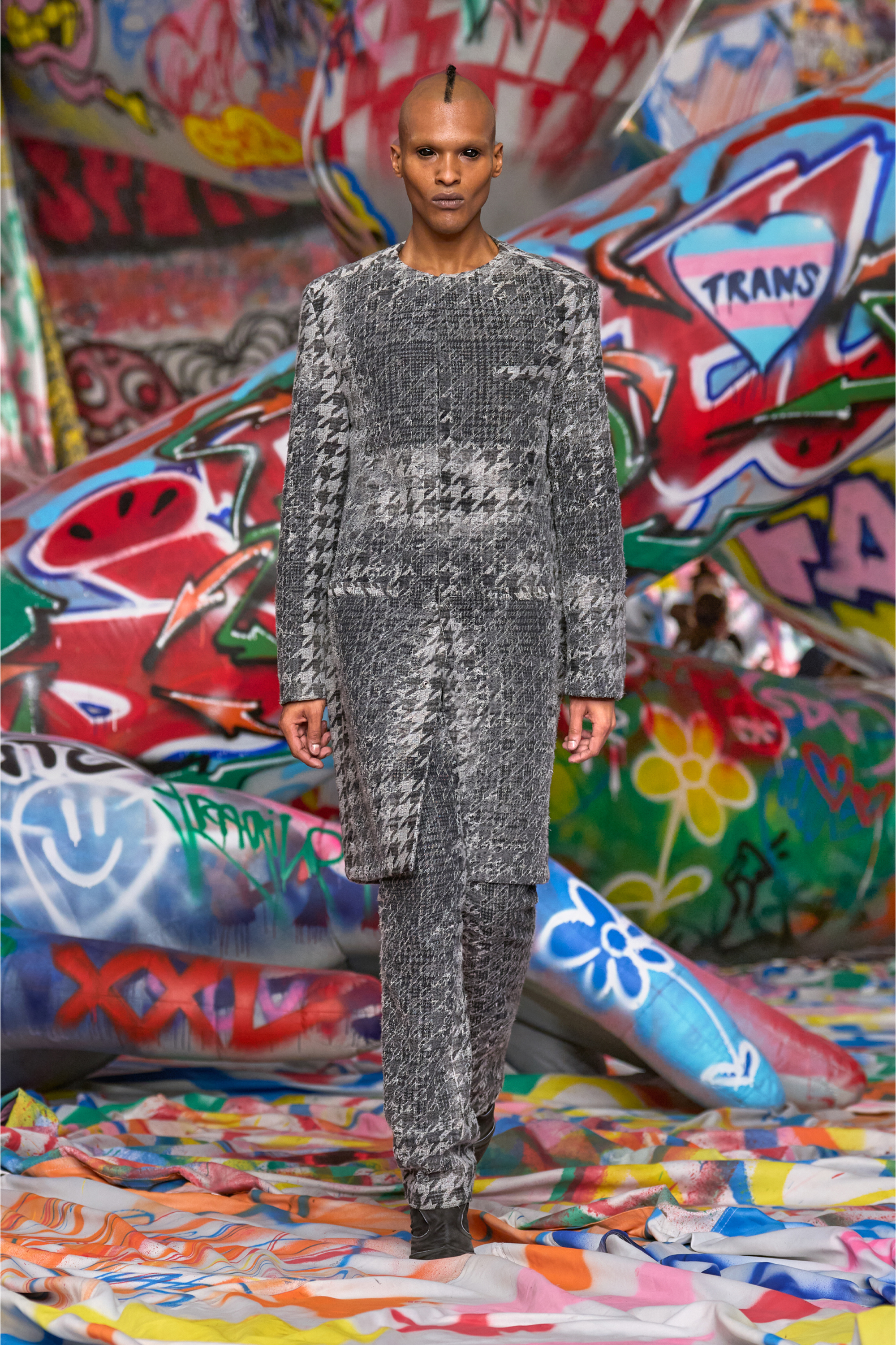 Diesel - D-TEX BT, Male's D-Tex-Oiled leather ankle boots with split sole in Black - 7