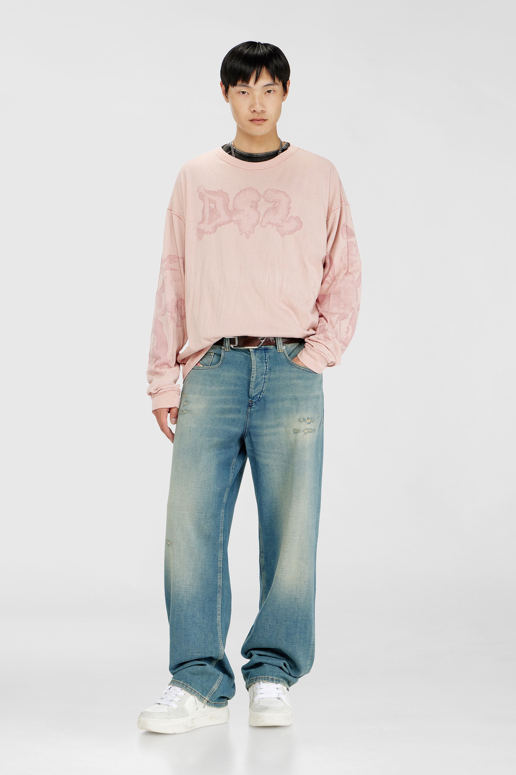 Diesel - T-BOXT-LS-AA4, Male's Relaxed long sleeve tee with blotched print in Pink - 2