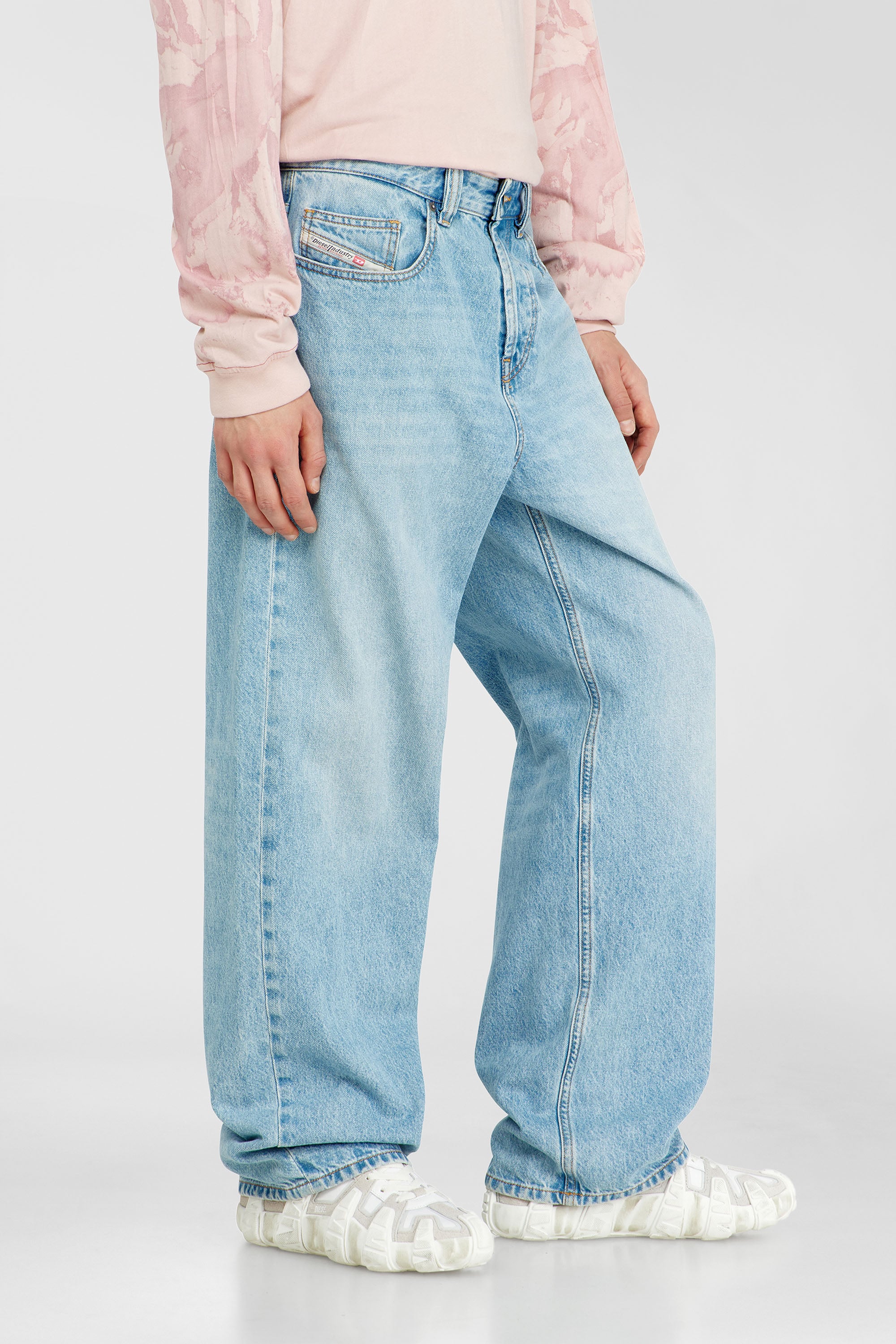 Light Wash Baggy Jeans for Men | Diesel® US