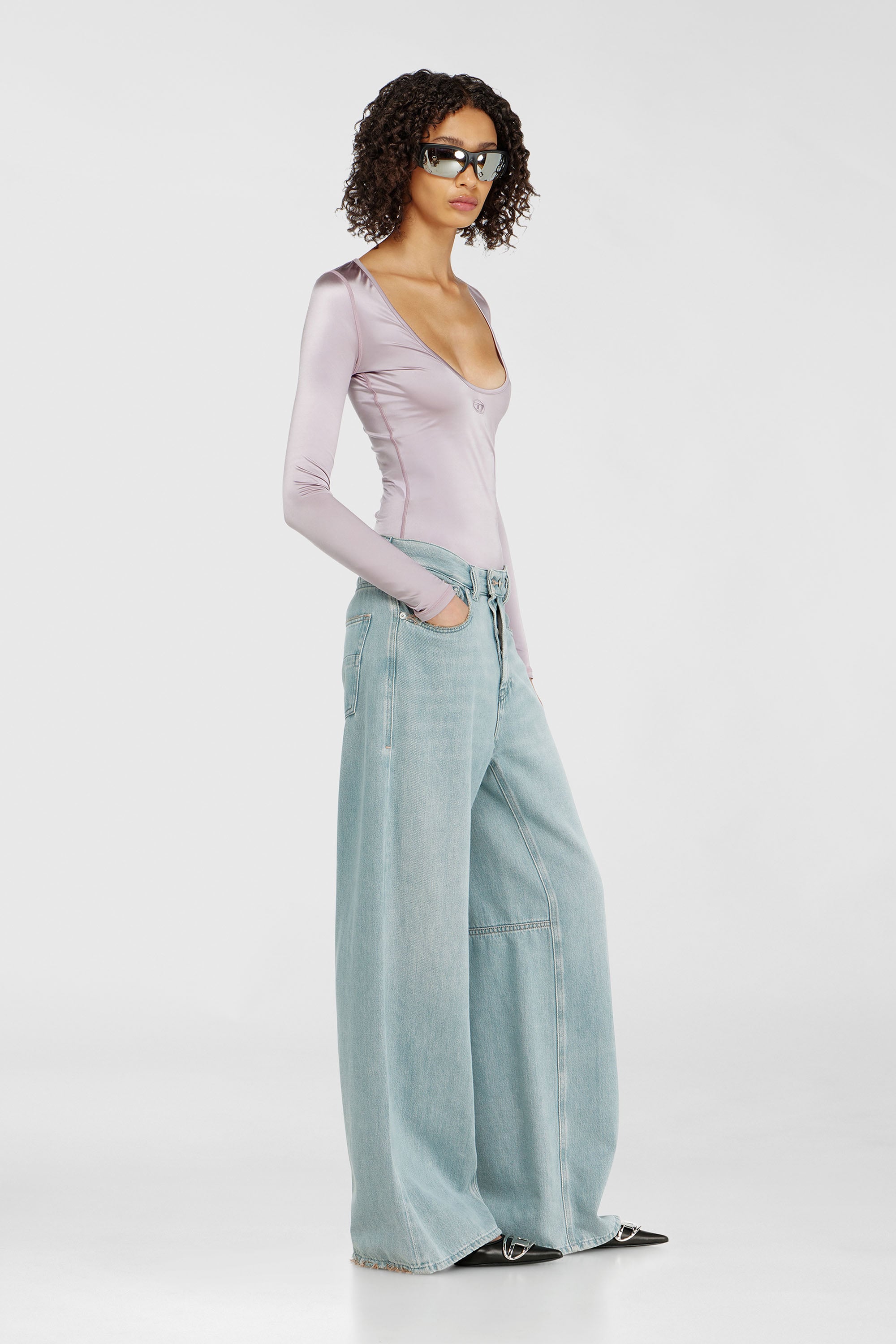 Diesel - Relaxed Jeans 1996 D-Sire 09P84 Femme, Bleu Clair - Image 2