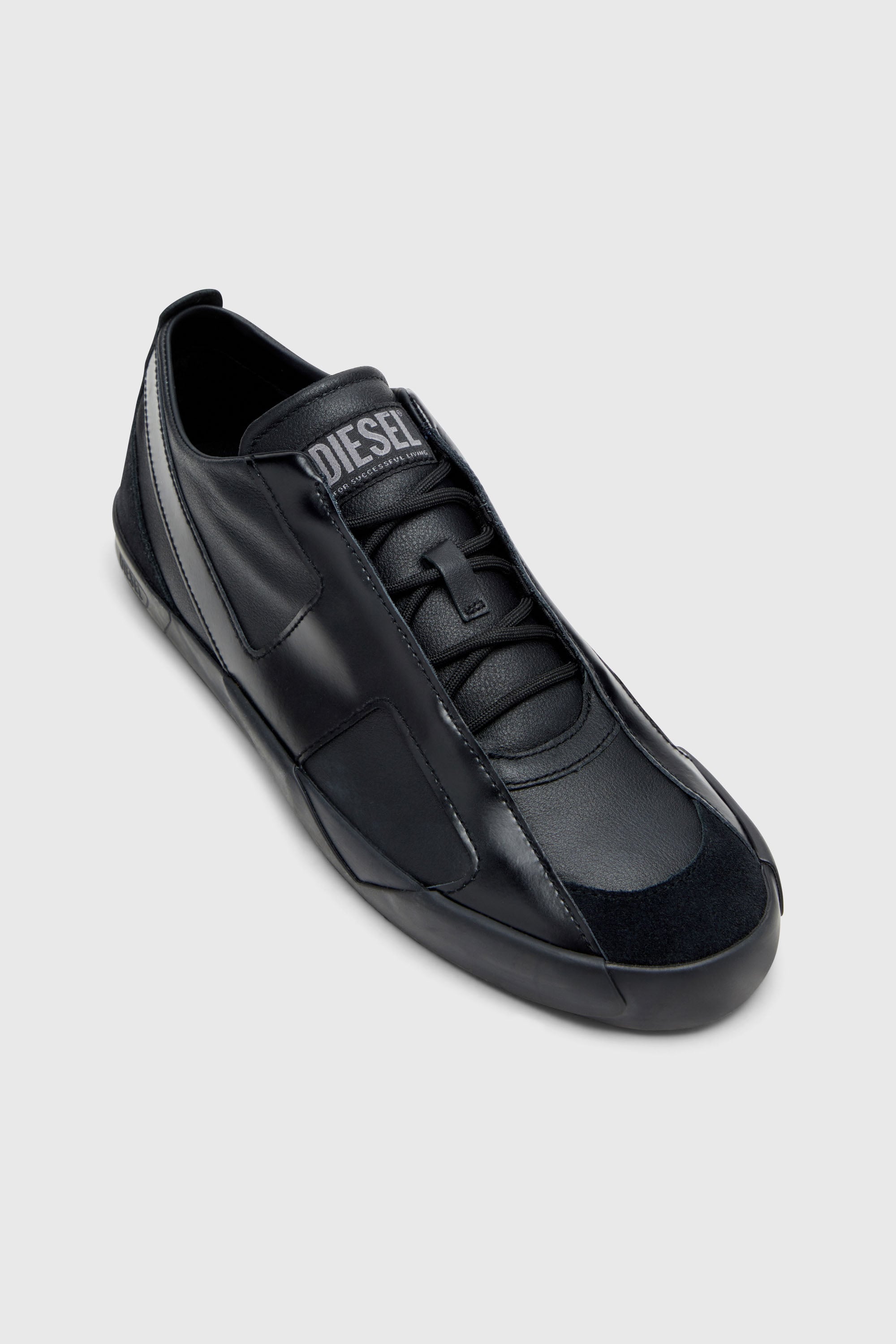 Diesel - S-SLANTE-D LOW, S-Slante-D-Zapatillas de ante y cuero con logotipo D Hombre in Negro - 6