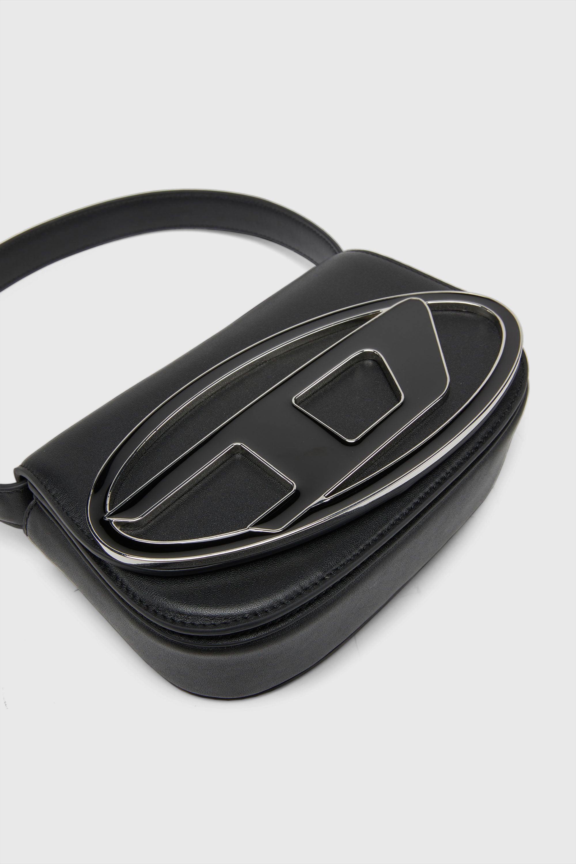 Diesel - 1DR, 1DR-Bolso ic&oacute;nico de hombro de cuero napa Mujer in Negro - 6