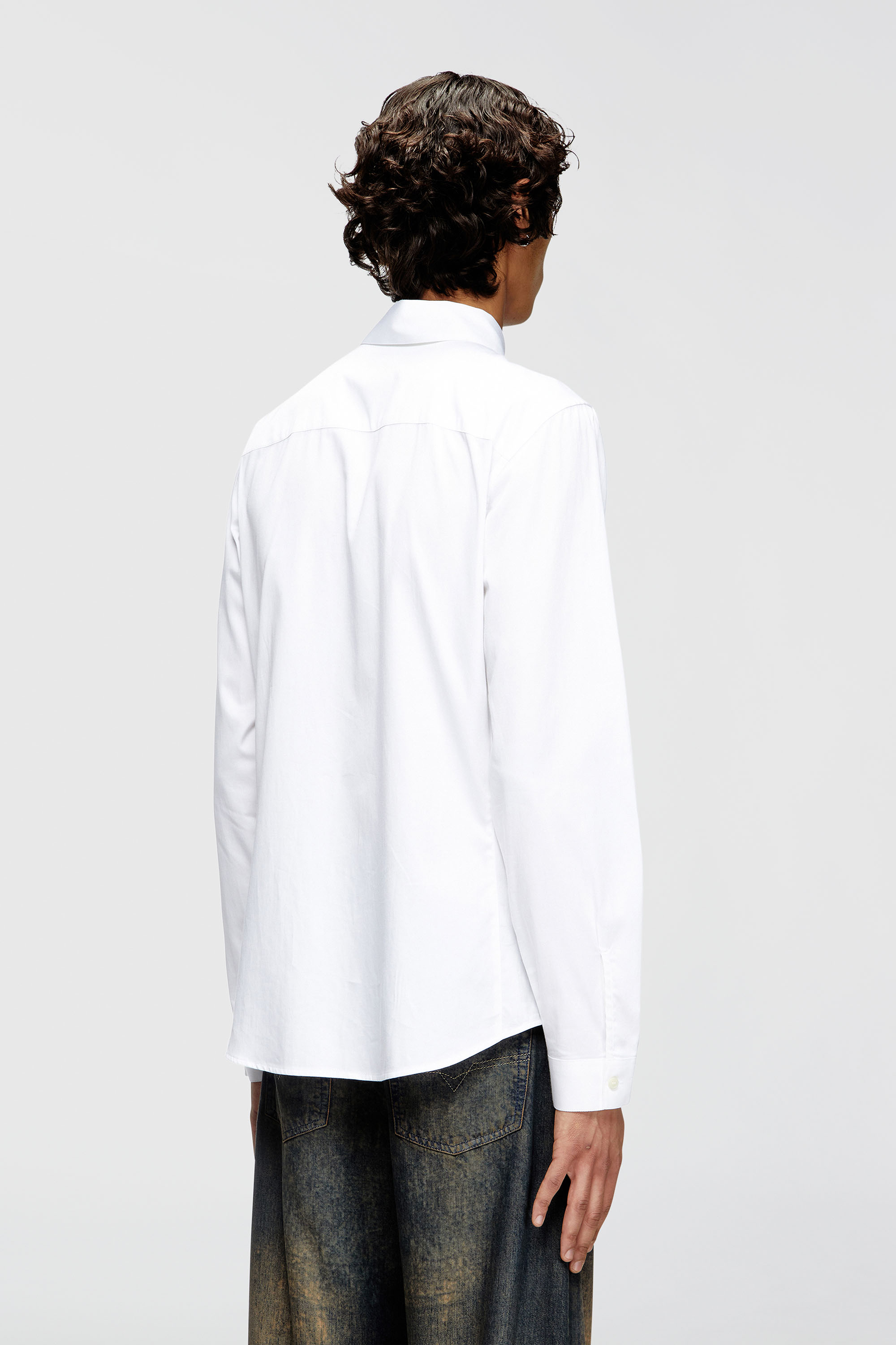 Diesel - S-FITTY-QFAV, Camisa con logotipo Oval D bordado Hombre in Blanco - 4