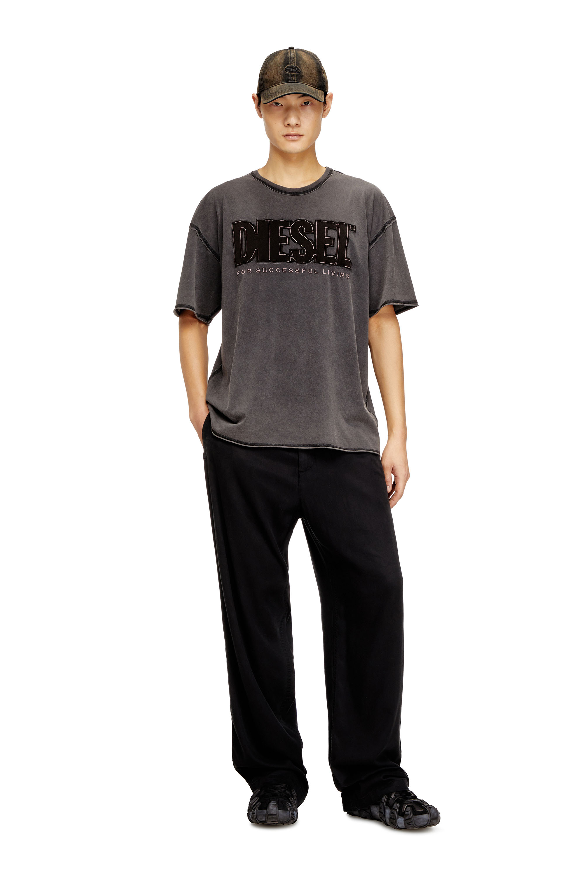 Diesel - T-RAWBOXT, Camiseta con logo aplicado y borde sin rematar Hombre in ToBeDefined - 2