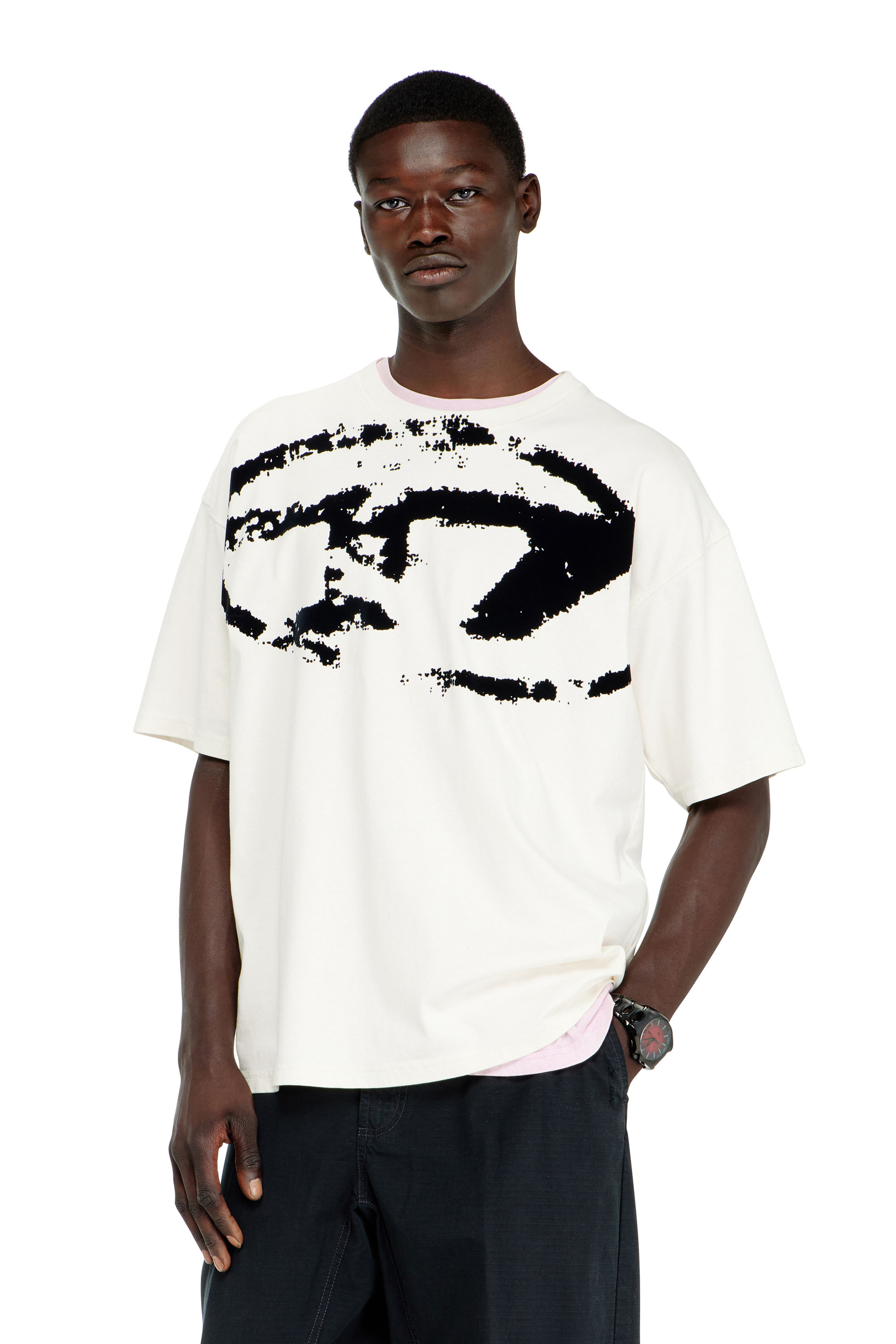 Diesel - T-BOXT-N14, T-shirt avec logo floqu&eacute; effet vieilli Homme in Blanc - 1