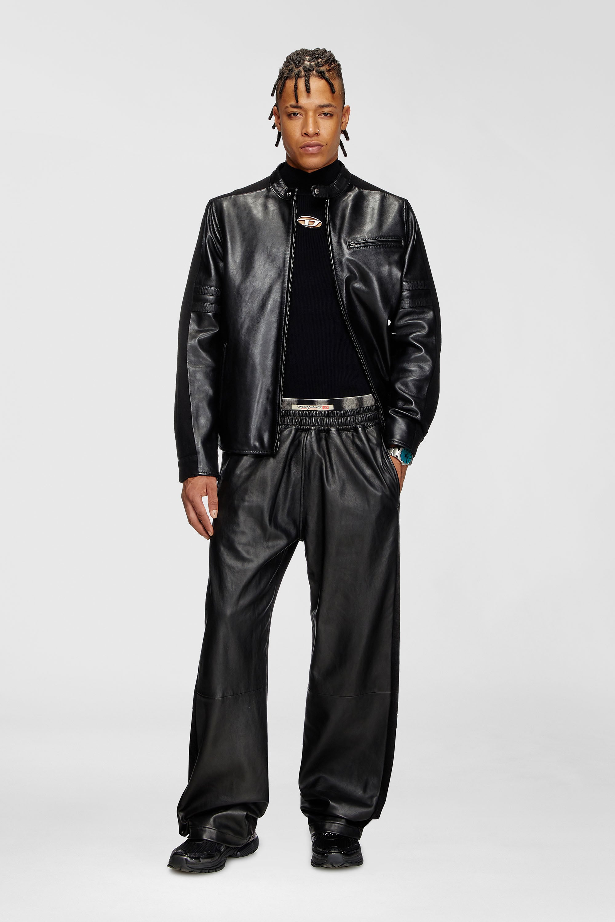 Diesel - S-PRO-V-DENSE LOW, S-Pro-V-Dense-Sneakers en mesh avec logo Oval D Homme in Noir - 2