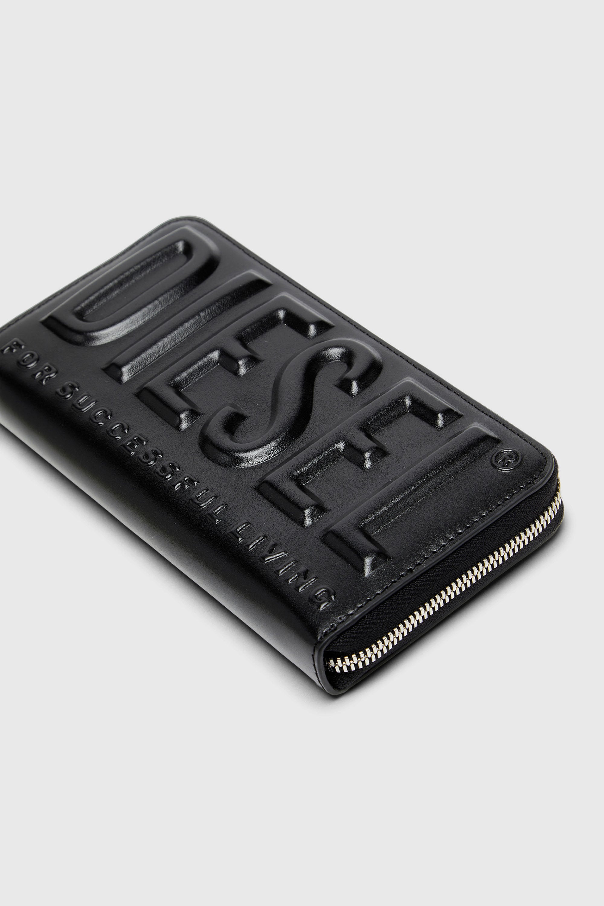 【新品】DIESEL 1dr-Fold Continental Zip L Men's Long zip wallet in logo-embossed leather | Black | Diesel US