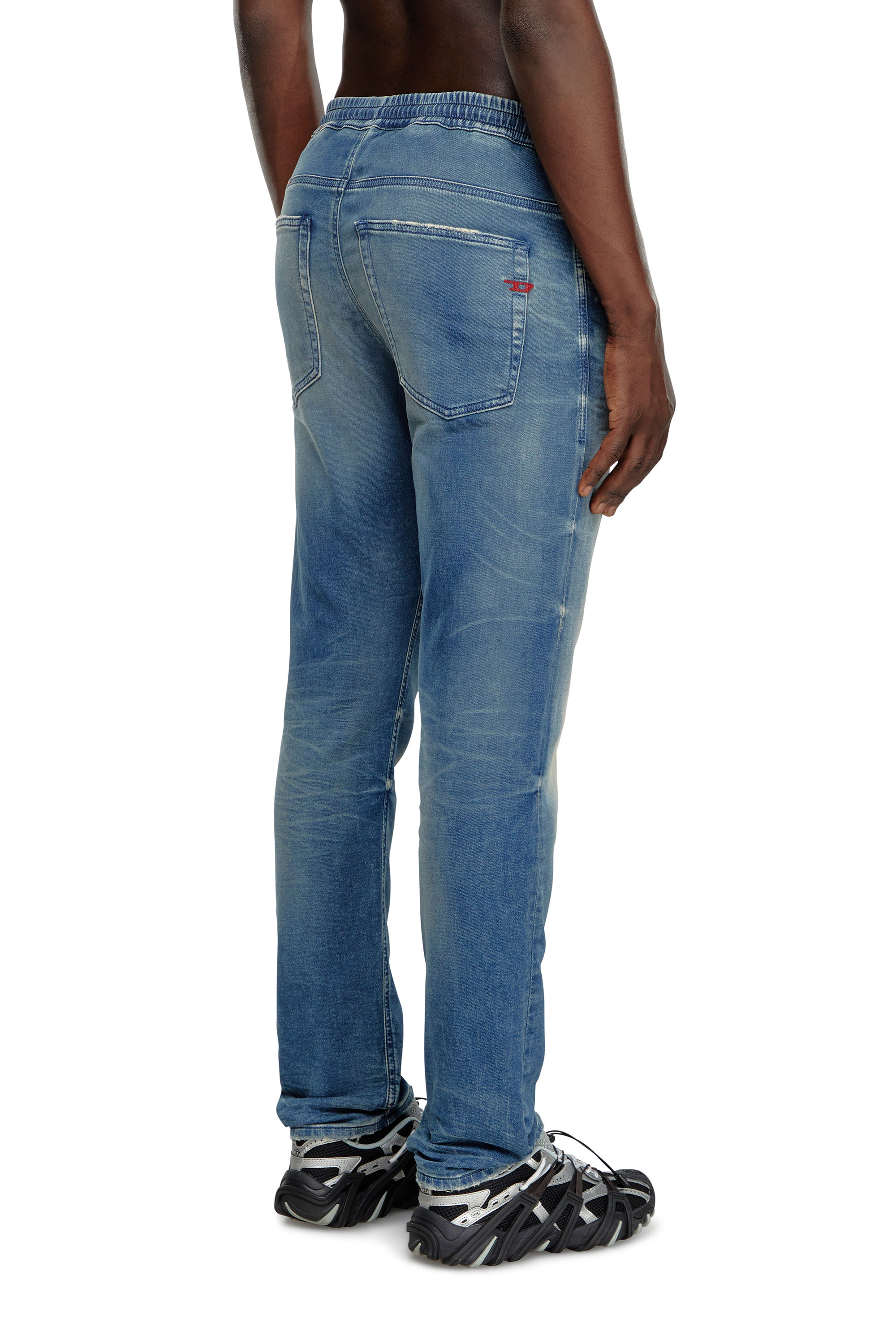 Diesel - Regular 2030 D-Krooley Joggjeans® 068MG Homme, Bleu moyen - Image 4