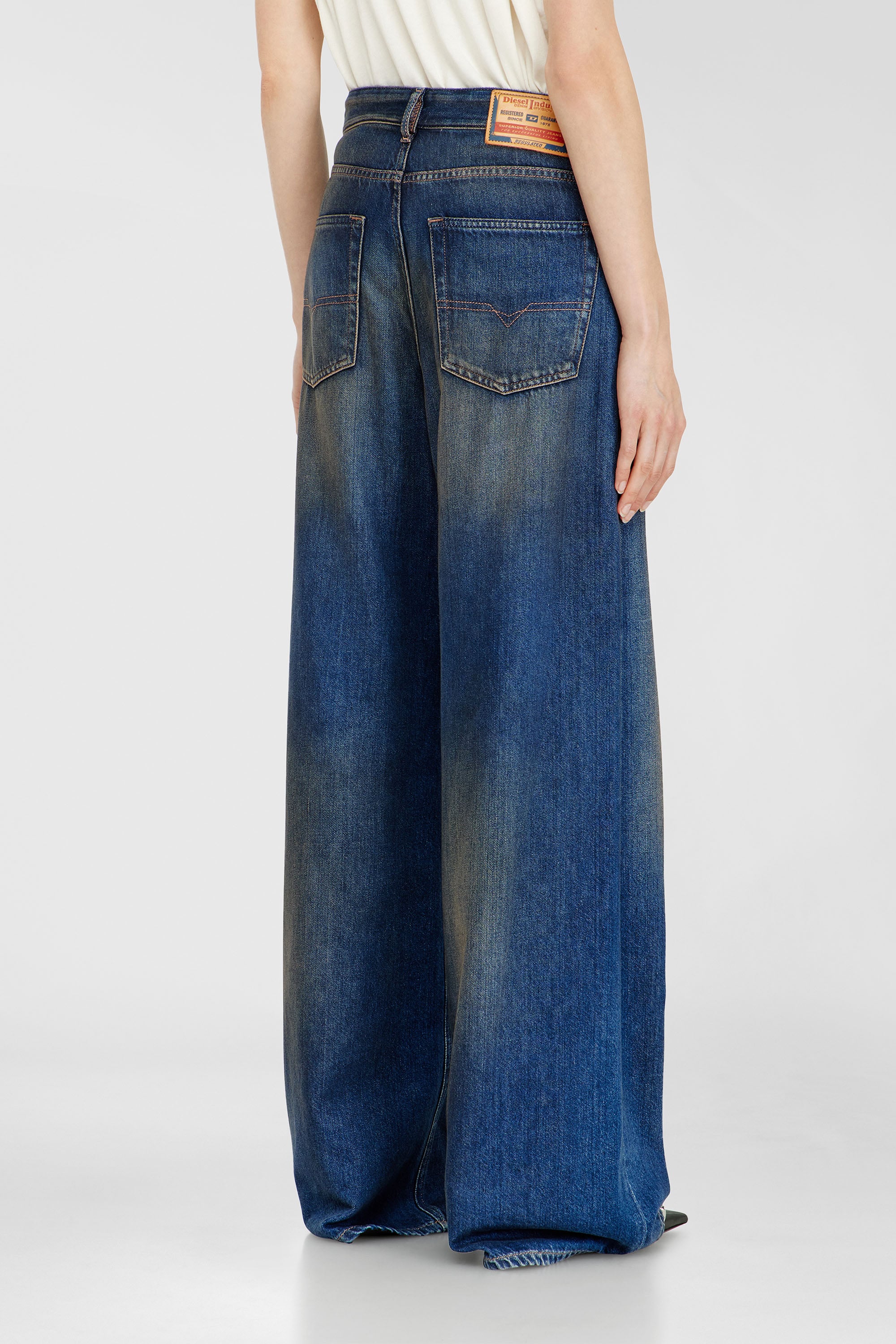 Diesel - Female's Relaxed Jeans 1996 D-Sire 09P47, Dark Blue - 5