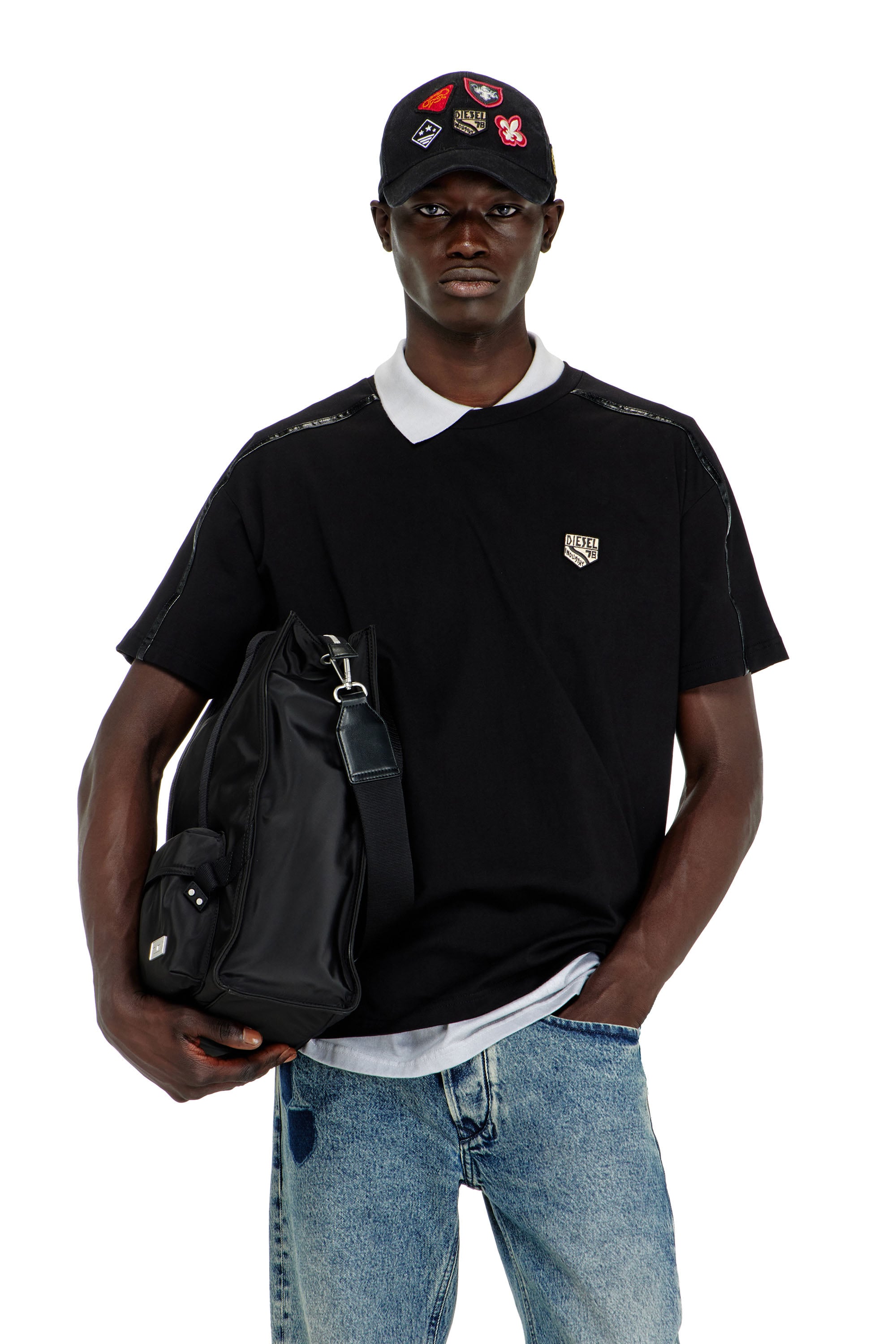 Diesel - T-NORM-FL, T-shirt avec finitions contrastantes et patch logo Homme in Noir - 1