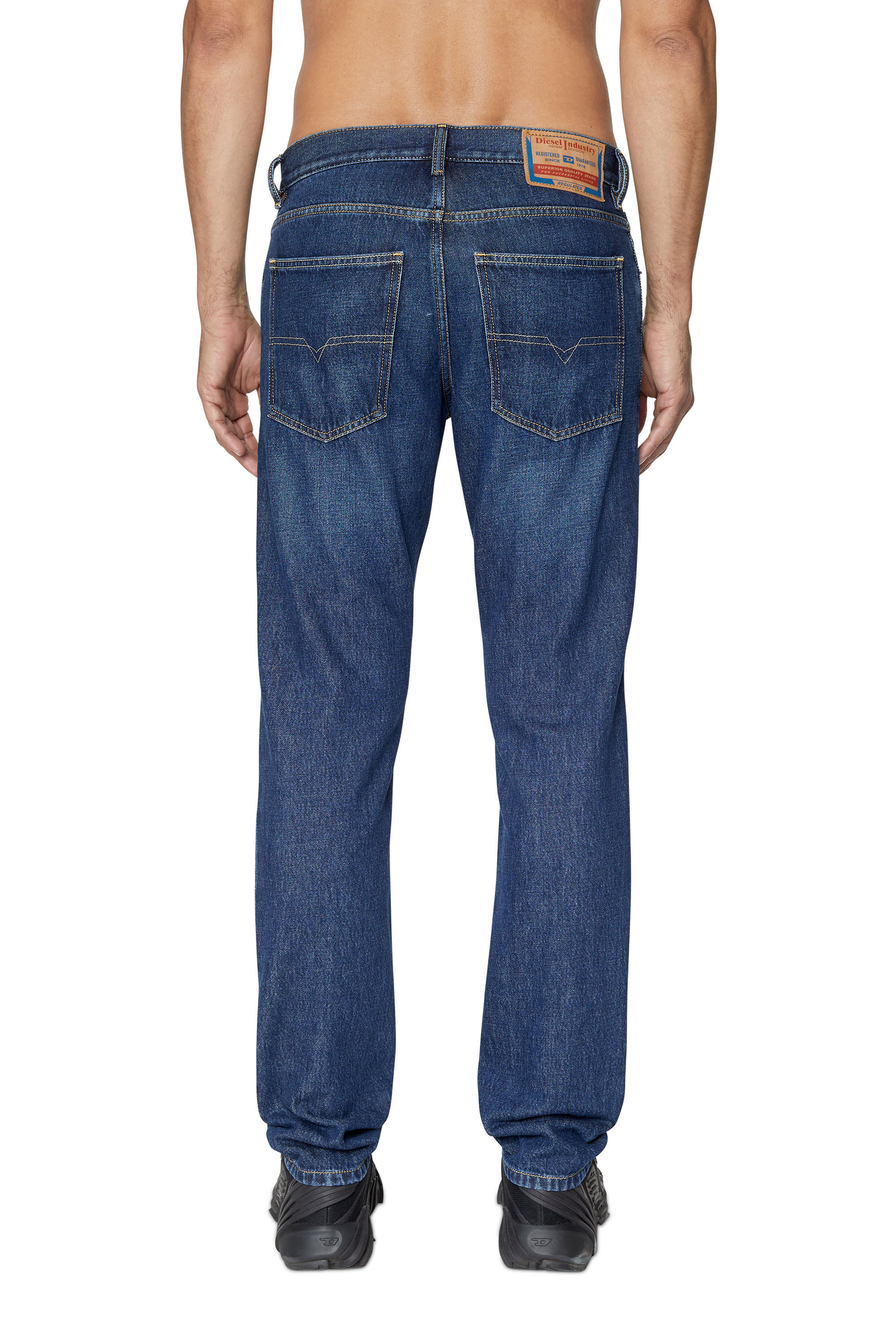 Diesel - Straight Jeans 1995 D-Sark 09C03, Male's Straight Jeans - 1995 D-Sark in Dark Blue - 4