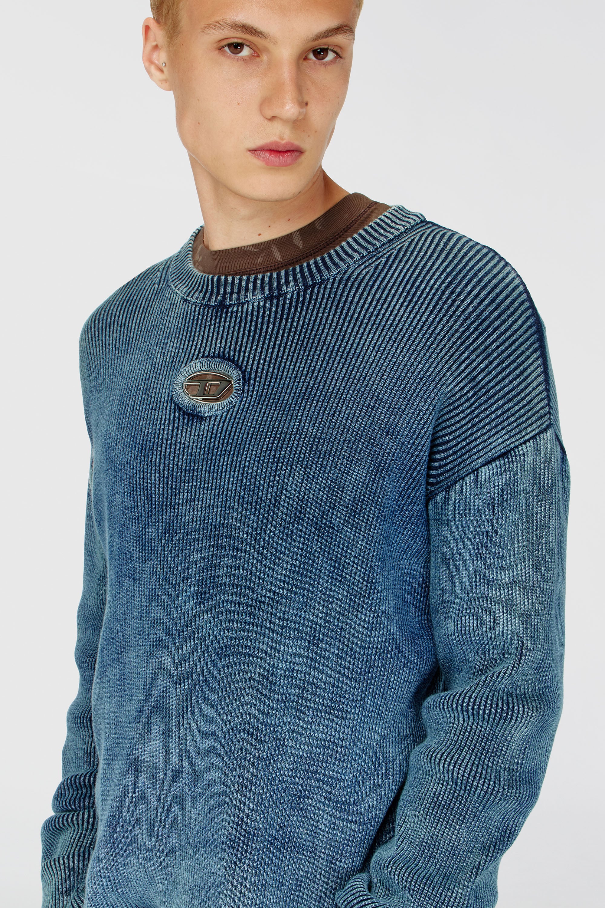 Diesel - K-DARREN-D, Man's Cut-out ribbed jumper with Oval D plaque in Blue - 5