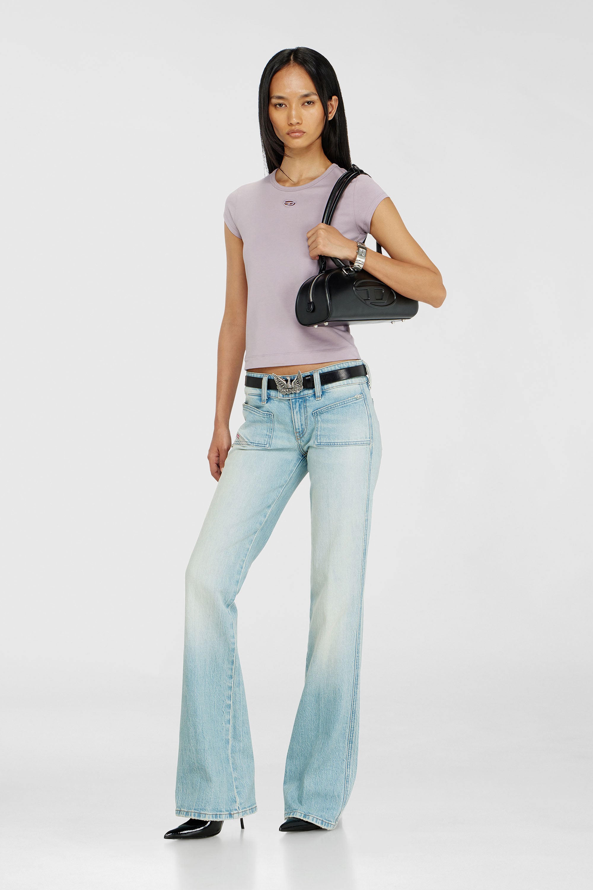 Diesel - T-ANGIE-OD, Camiseta con logotipo bordado con abertura Mujer in Morado - 2