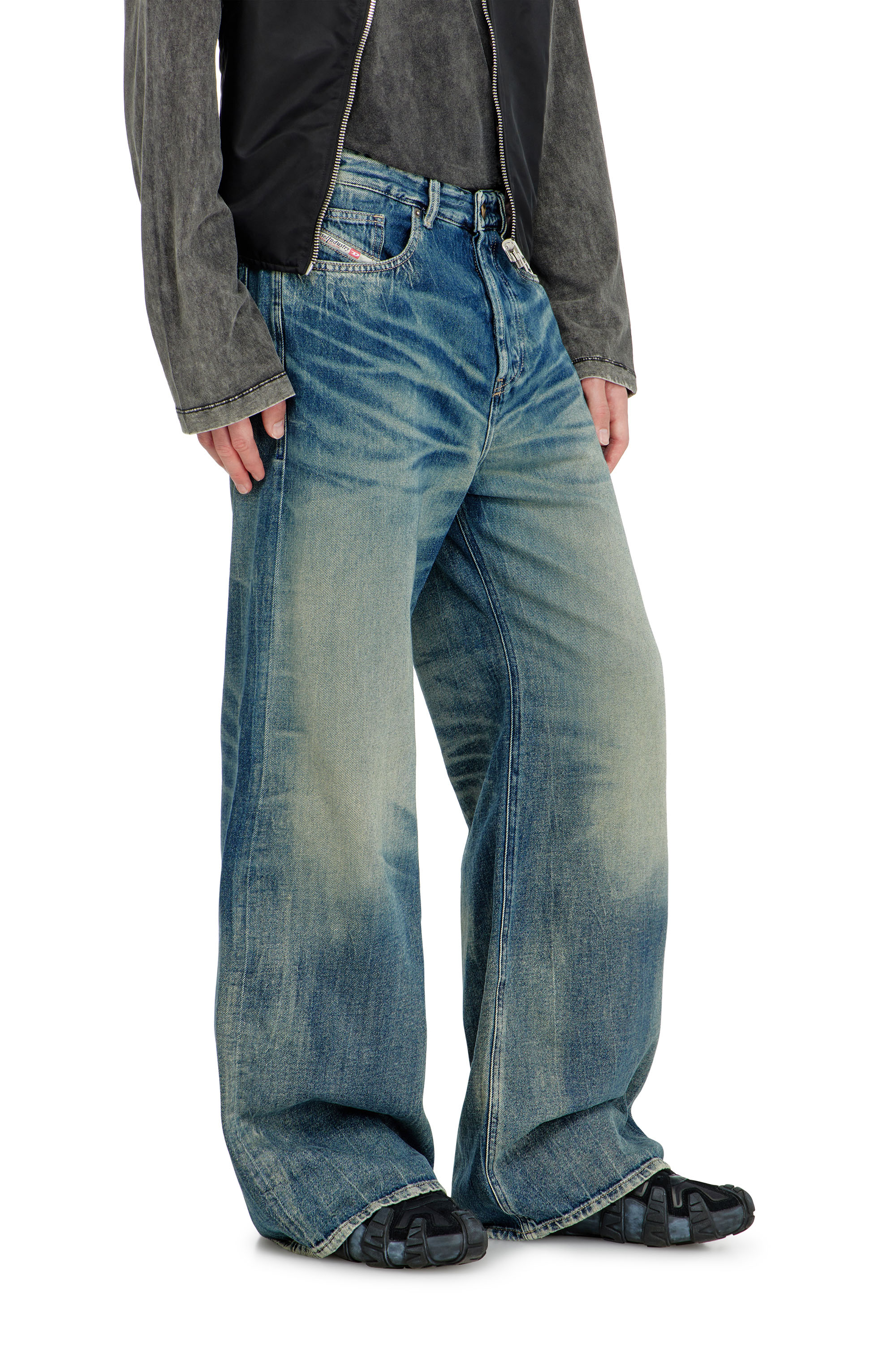 Diesel - Male's Relaxed Jeans D-Rise 09P55, Dark Blue - 7